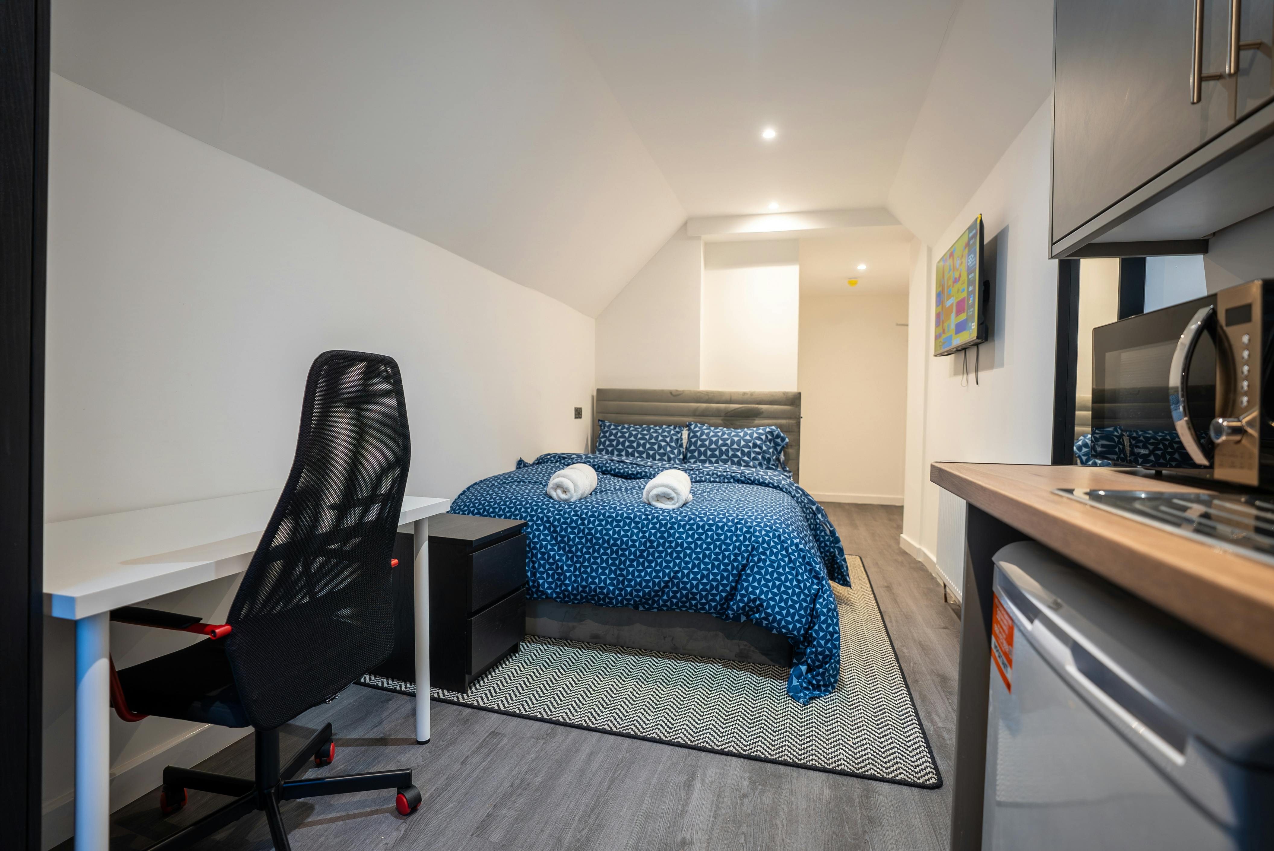 Private room for rent for £1,500 per month in Folkestone, Canterbury Road