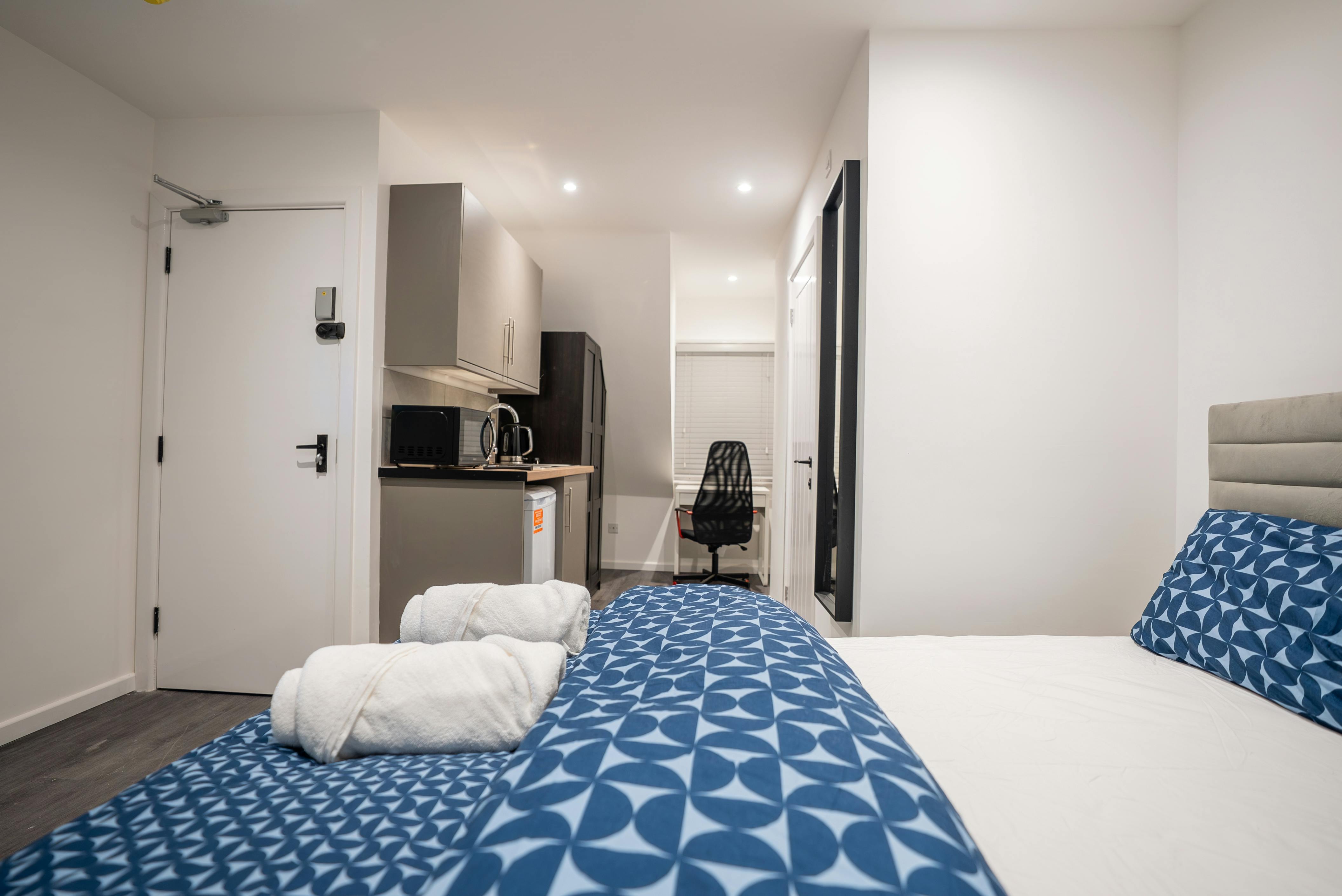 Private room for rent for £1,400 per month in Folkestone, Canterbury Road