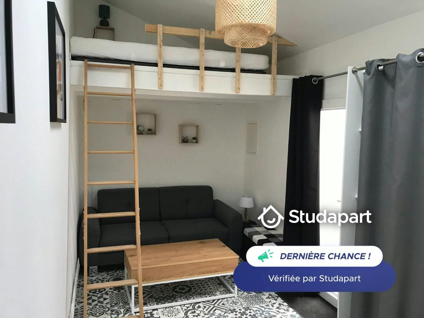 Квартира за оренду для 620 EUR на місяць у La Rochelle, Rue Emile Normandin