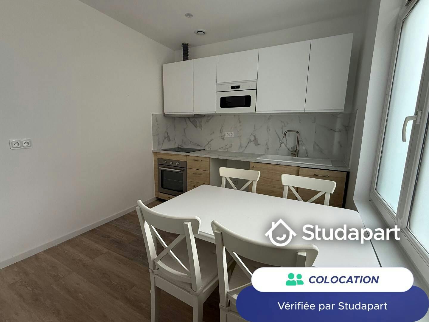 Private room for rent for €450 per month in Tourcoing, Boulevard Constantin Descat