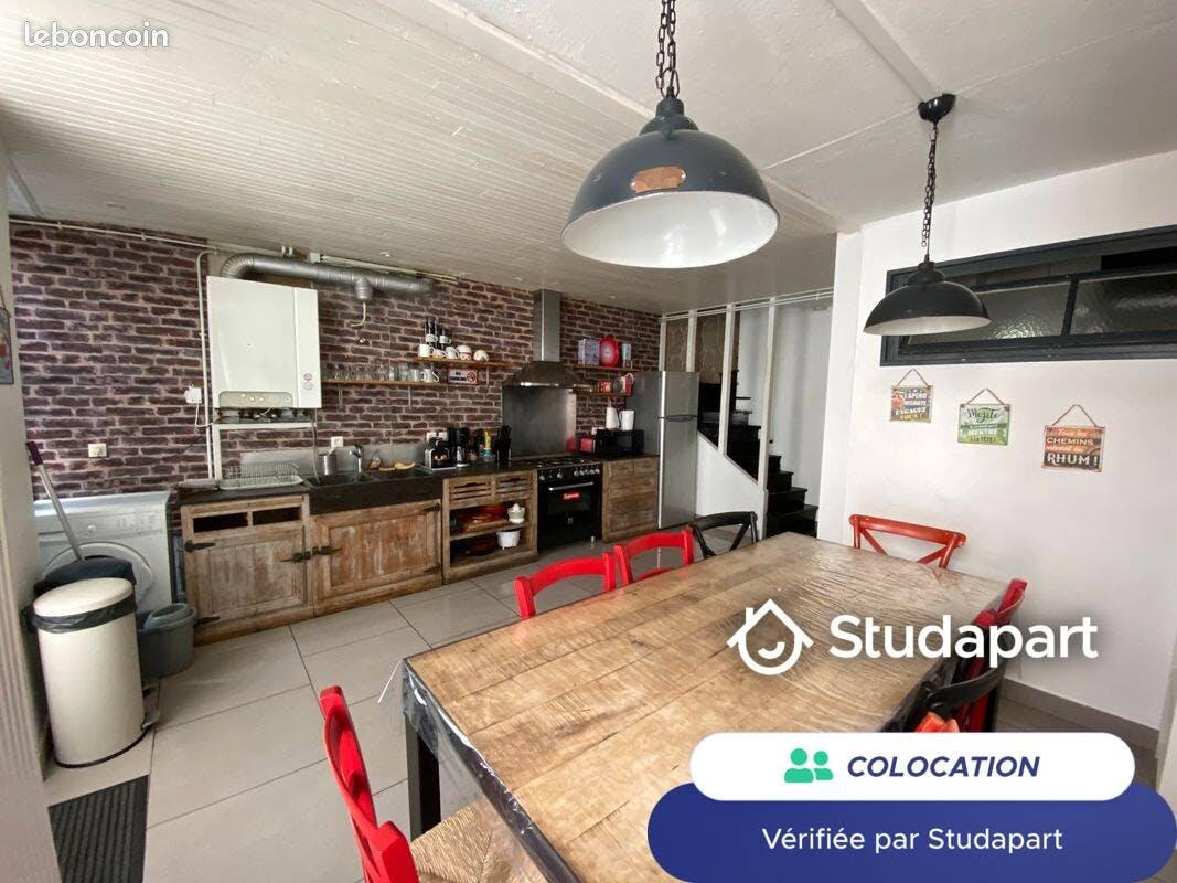 Pokój prywatny do wynajęcia za 510 € miesięcznie w mieście La Rochelle, Rue de la Madeleine