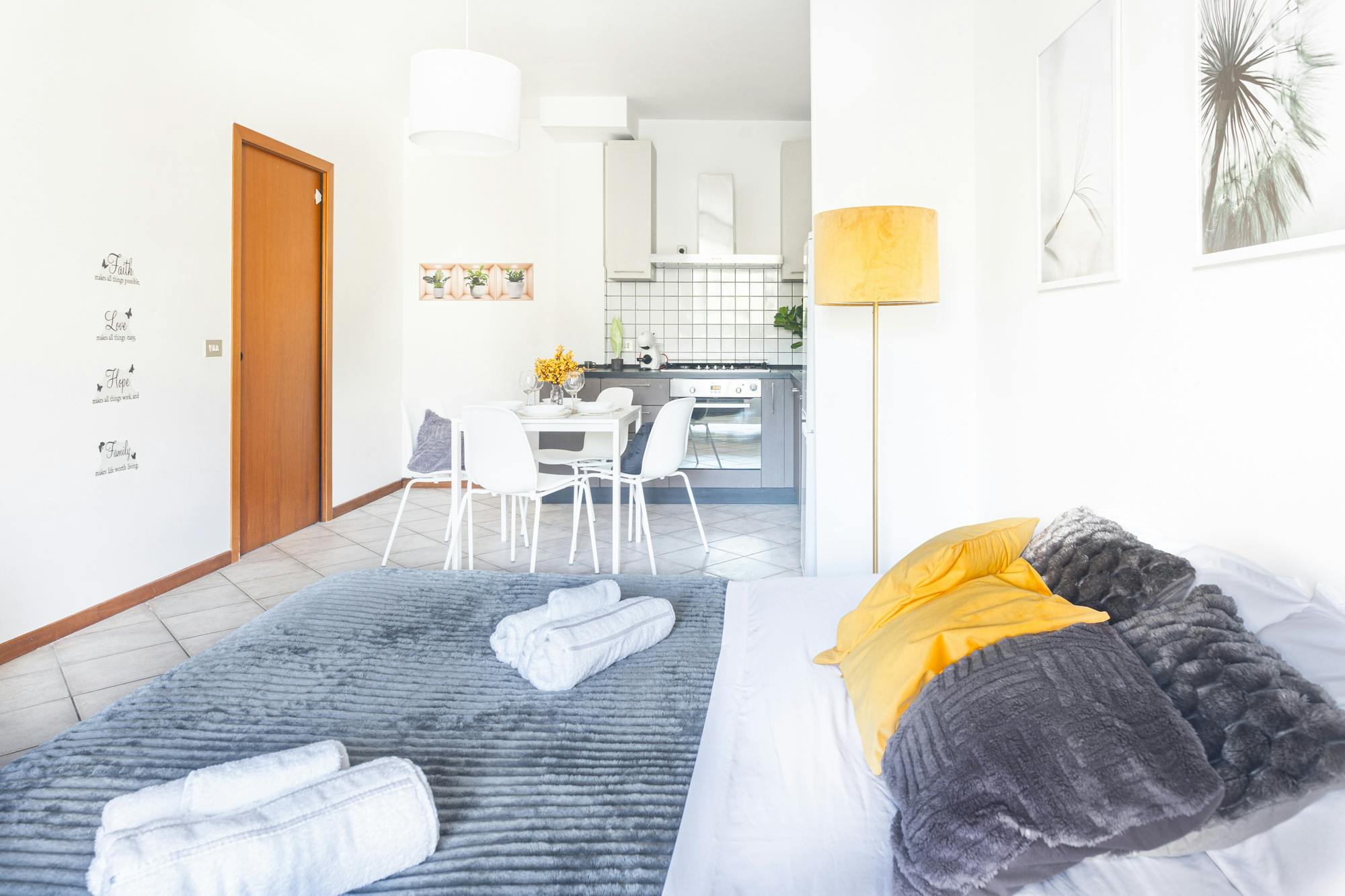 Lägenhet att hyra för 1 400 € i månaden i Torrette, Via Conca