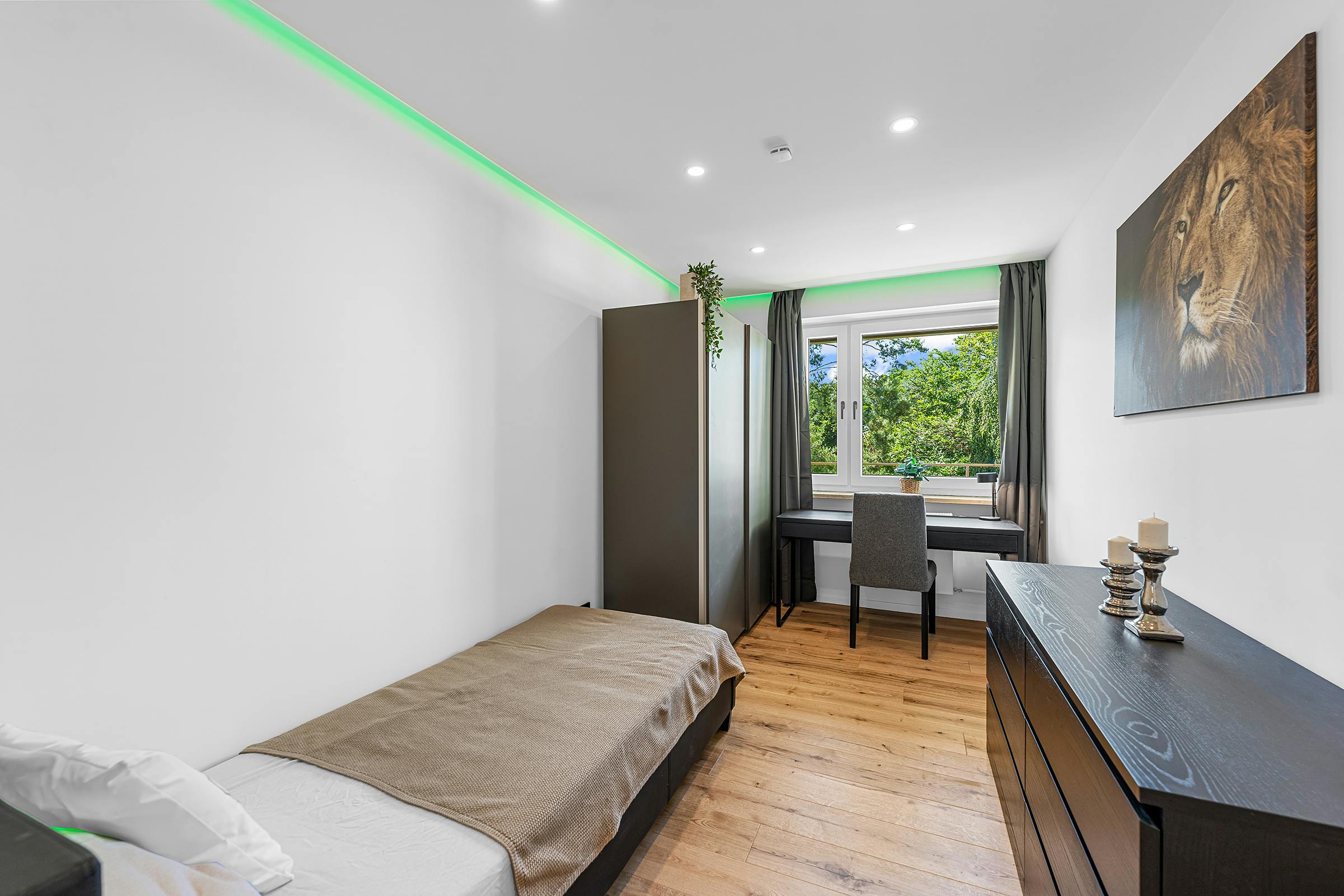 preview gallery tile