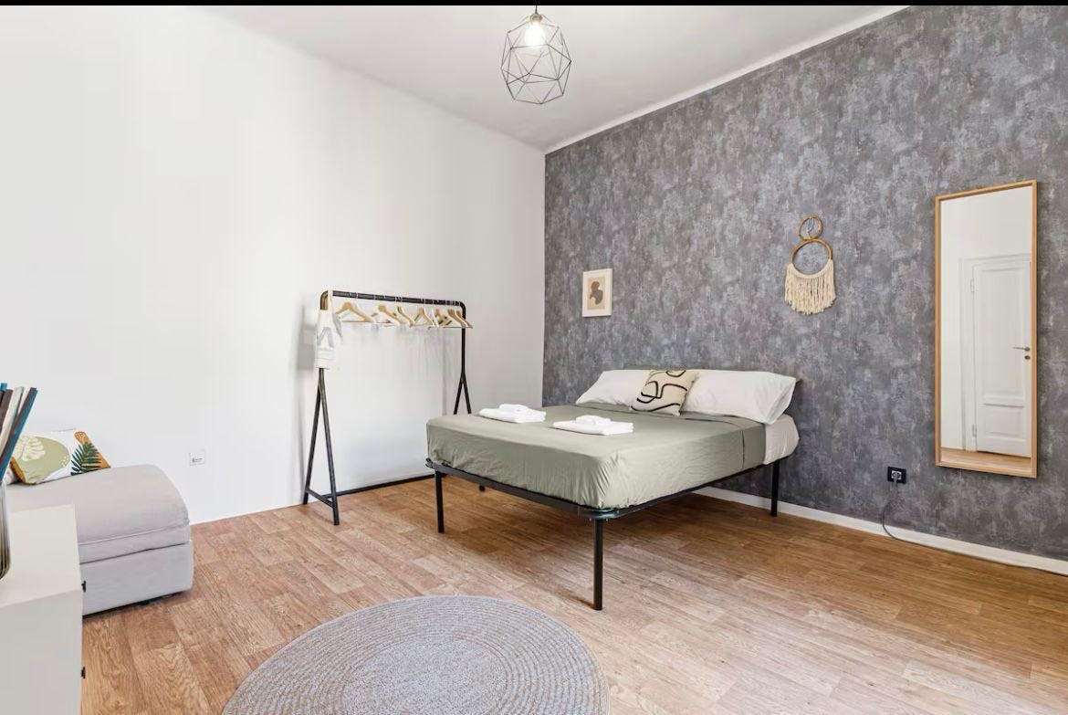 Apartment for rent for €1,250 per month in Milan, Via Pietro Custodi