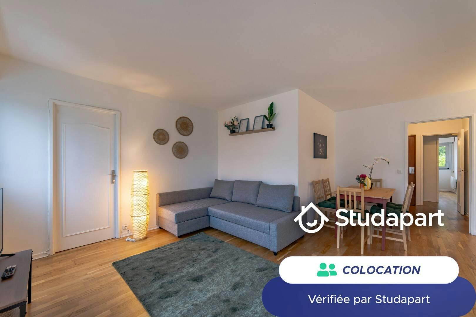 Pièce à Courbevoie