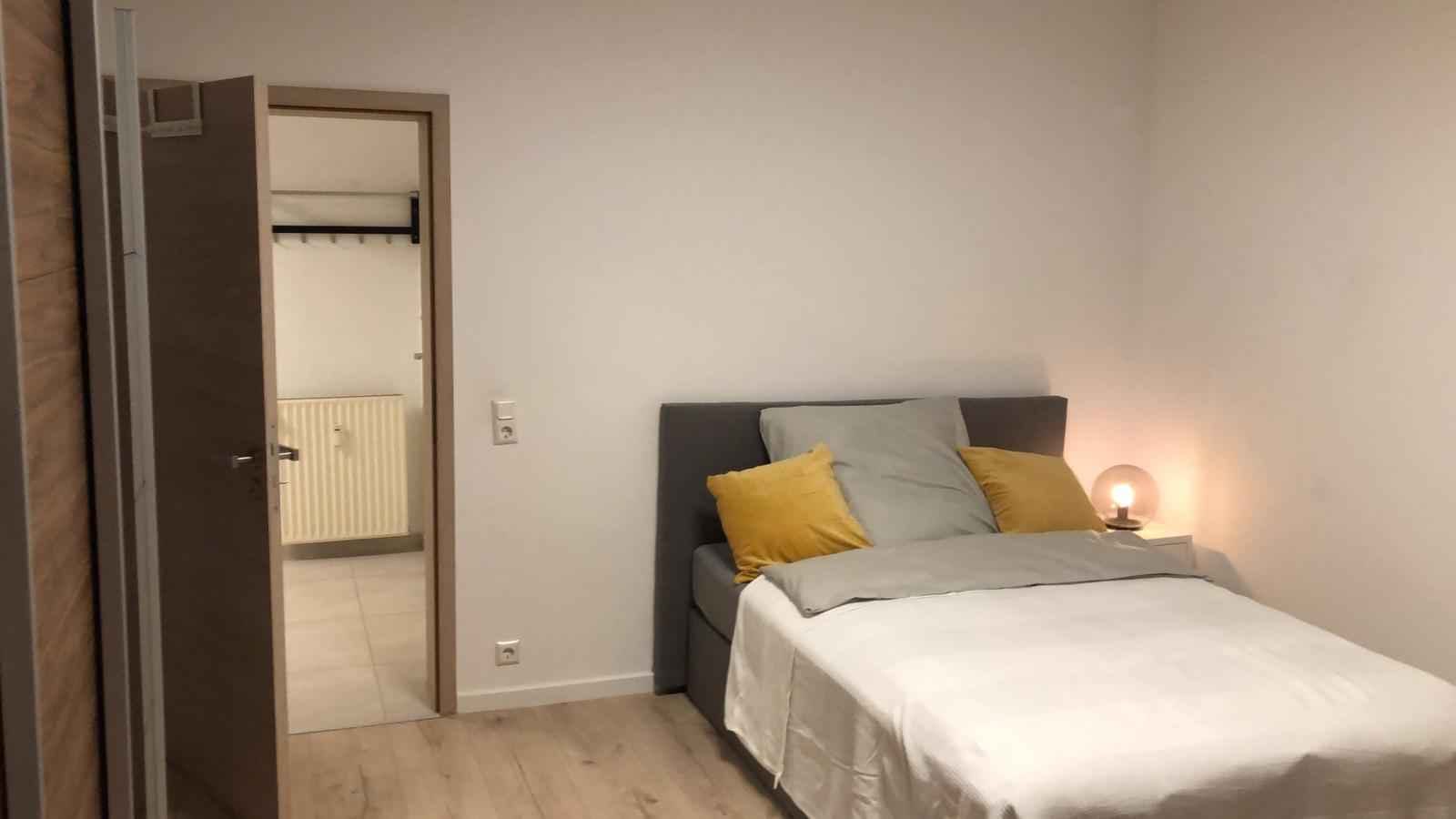 Private room for rent for €905 per month in Köln, Greesbergstraße