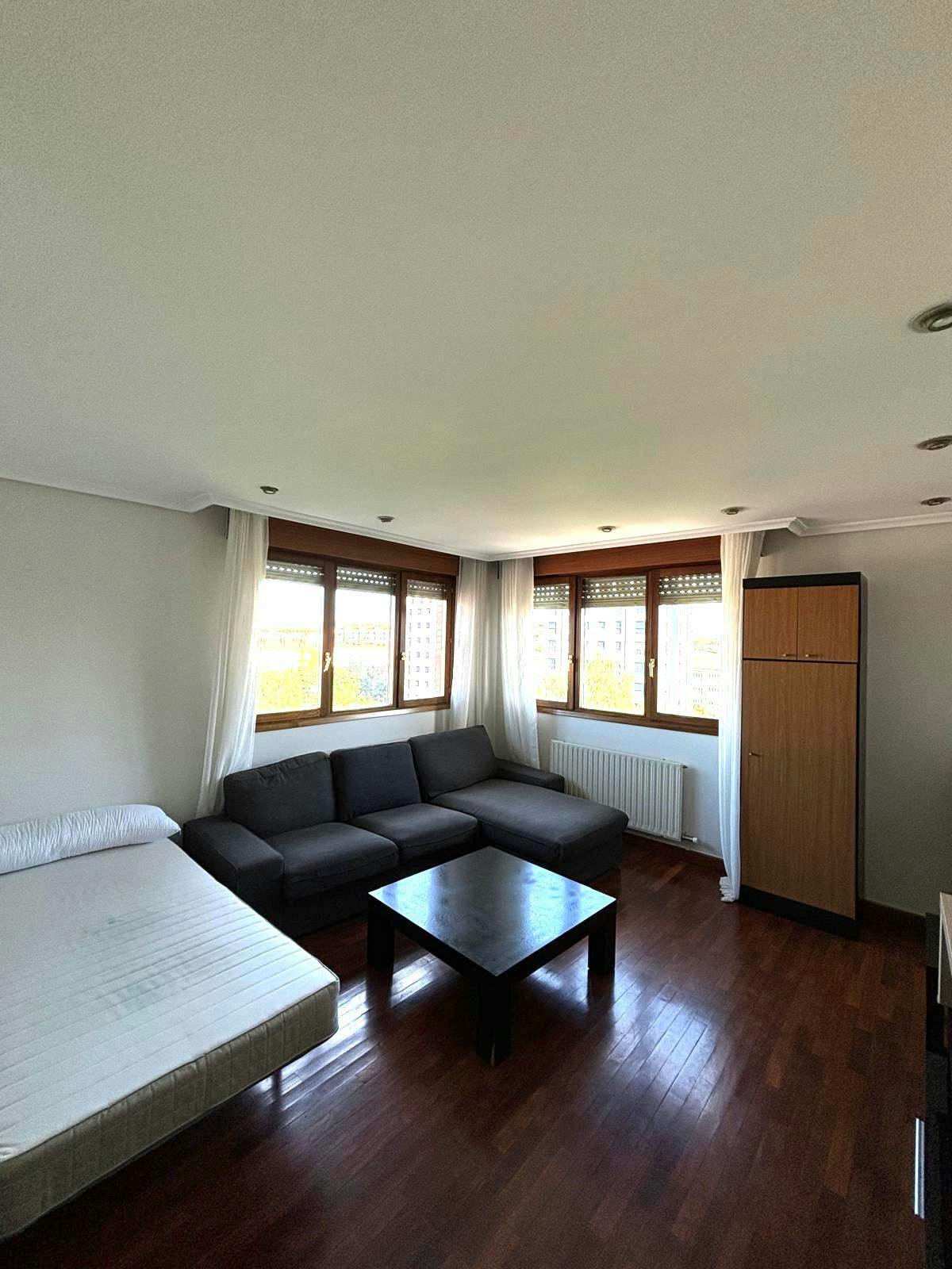 私人房间 正在以 €600 的月租出租，其位于 Gasteiz / Vitoria, Caballo de Pica kalea