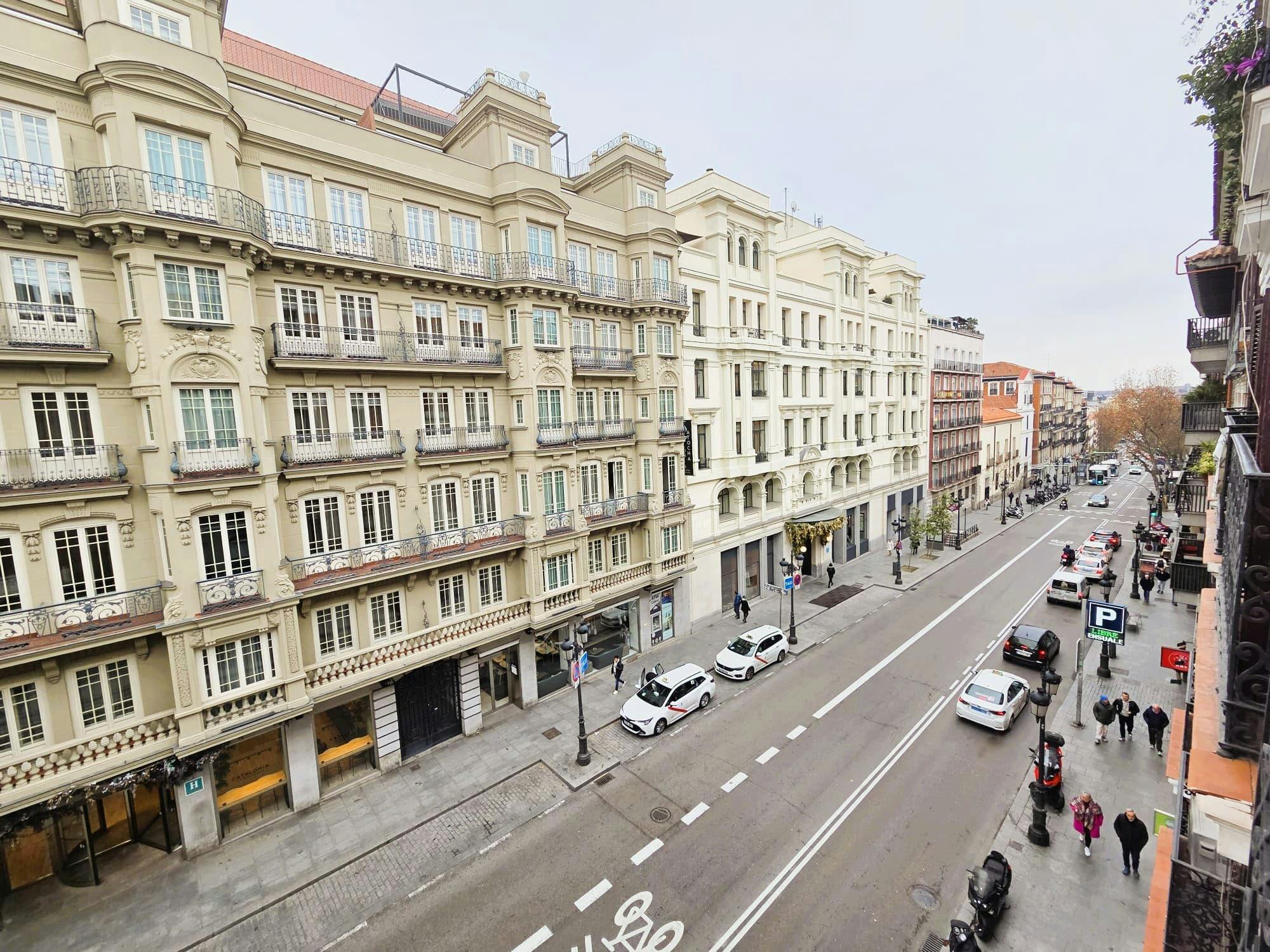 Single room Madrid, 1 bed, 8m² — photo 6