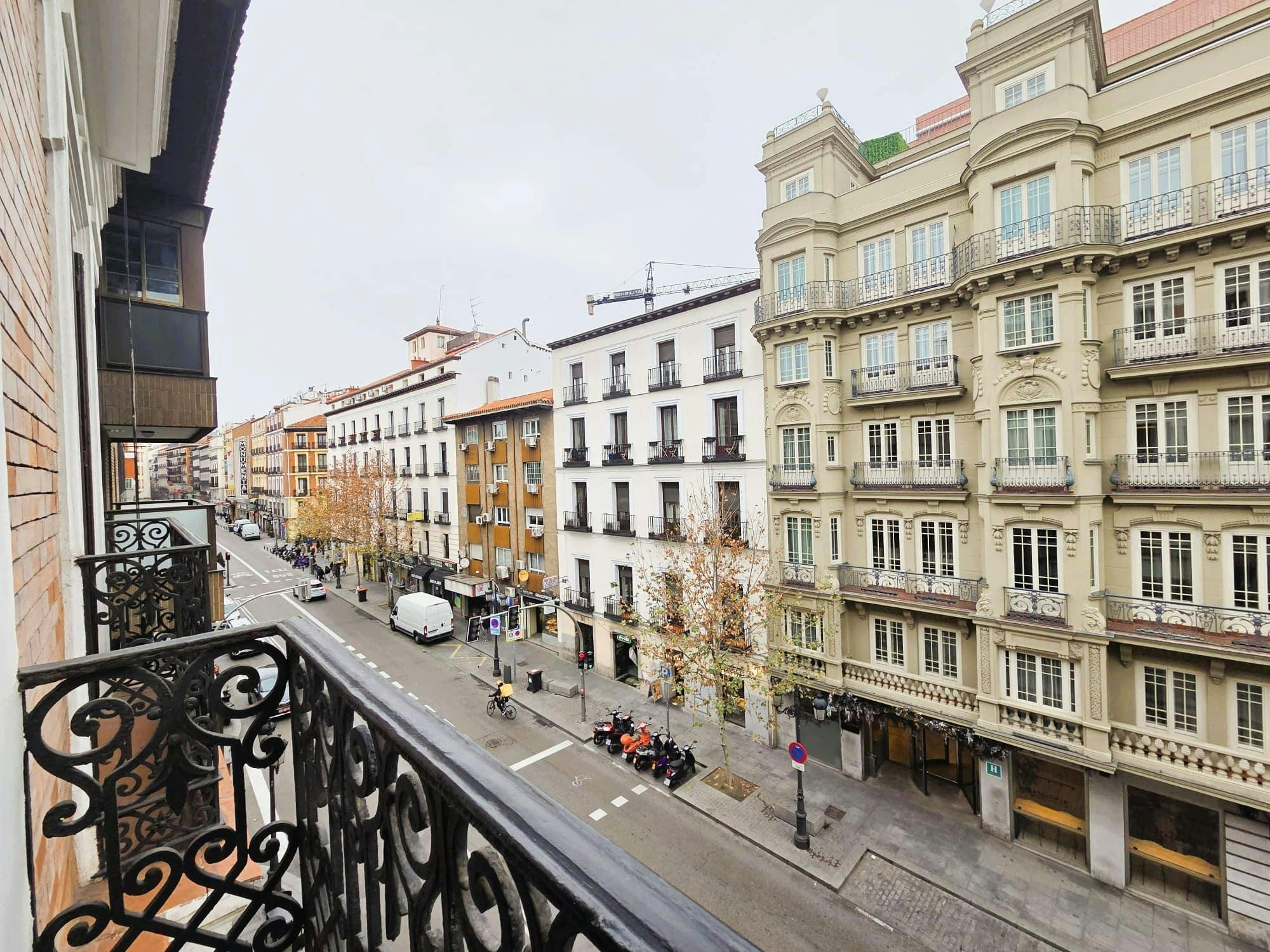 Single room Madrid, 1 bed, 8m² — photo 6