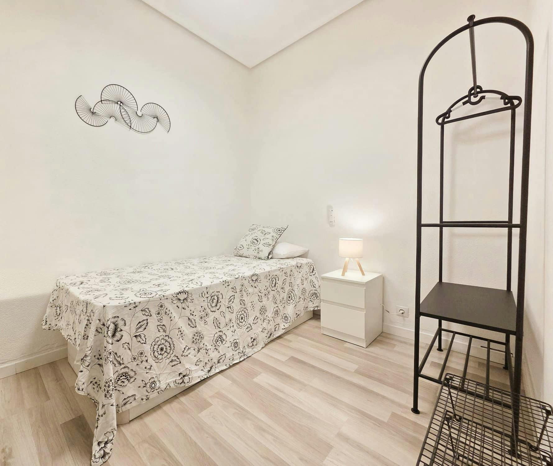 Calle de Atocha, Madrid preview