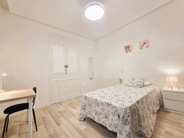 Private room in Calle de Atocha, Madrid (1680982) room image 2