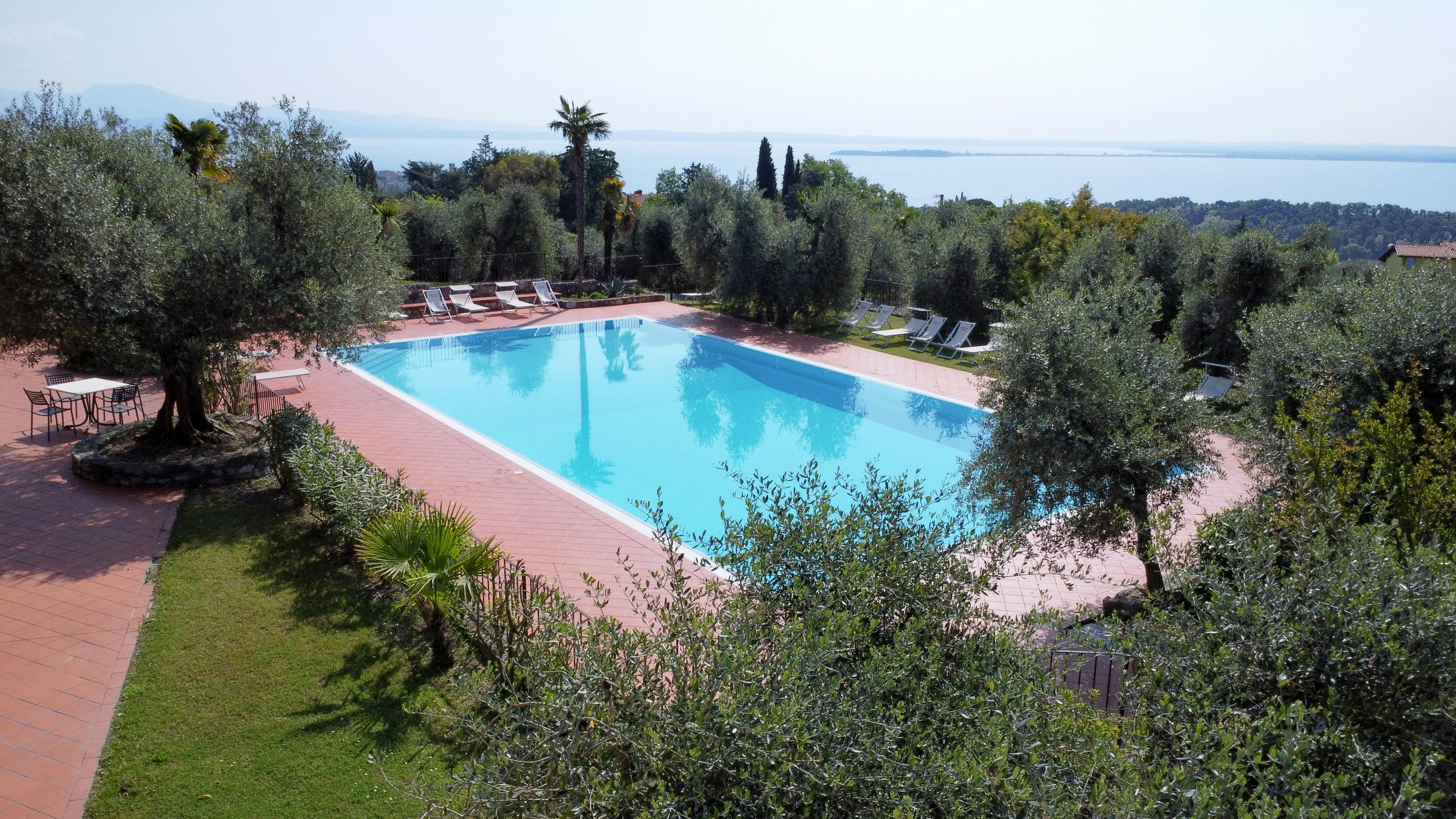 单间公寓 正在以 €880 的月租出租，其位于 Padenghe sul Garda, Via Paolo ed Enrico Avanzi