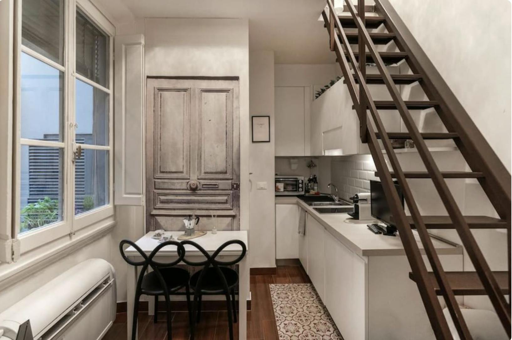 Studio for rent for €1,000 per month in Florence, Borgo Ognissanti