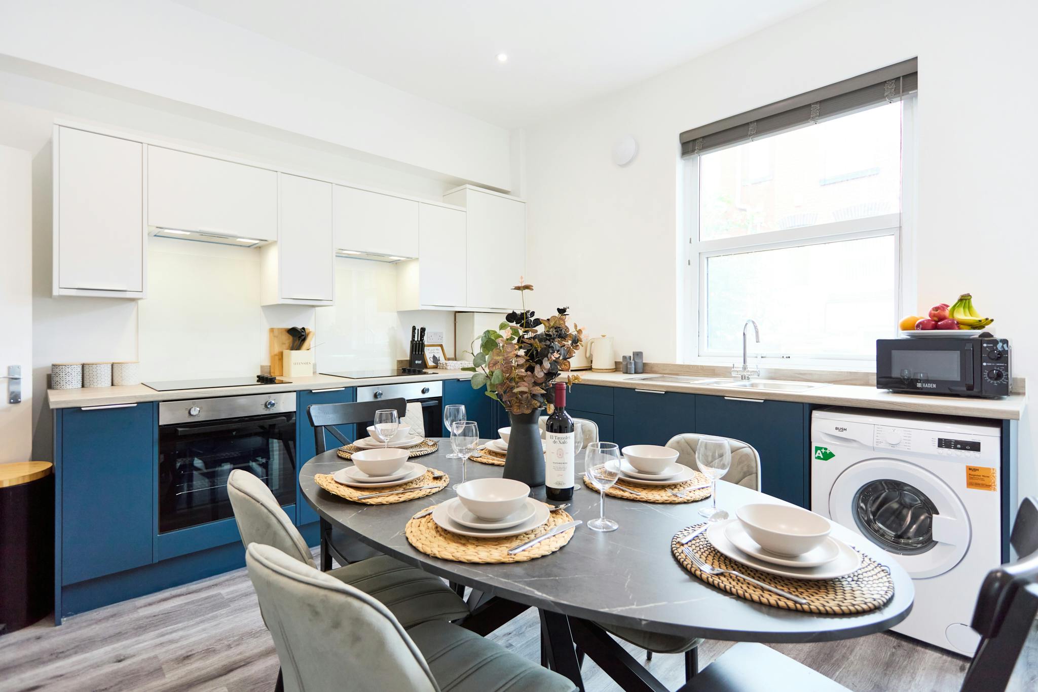 House for rent for £4,250 per month in Leeds, Harold Terrace