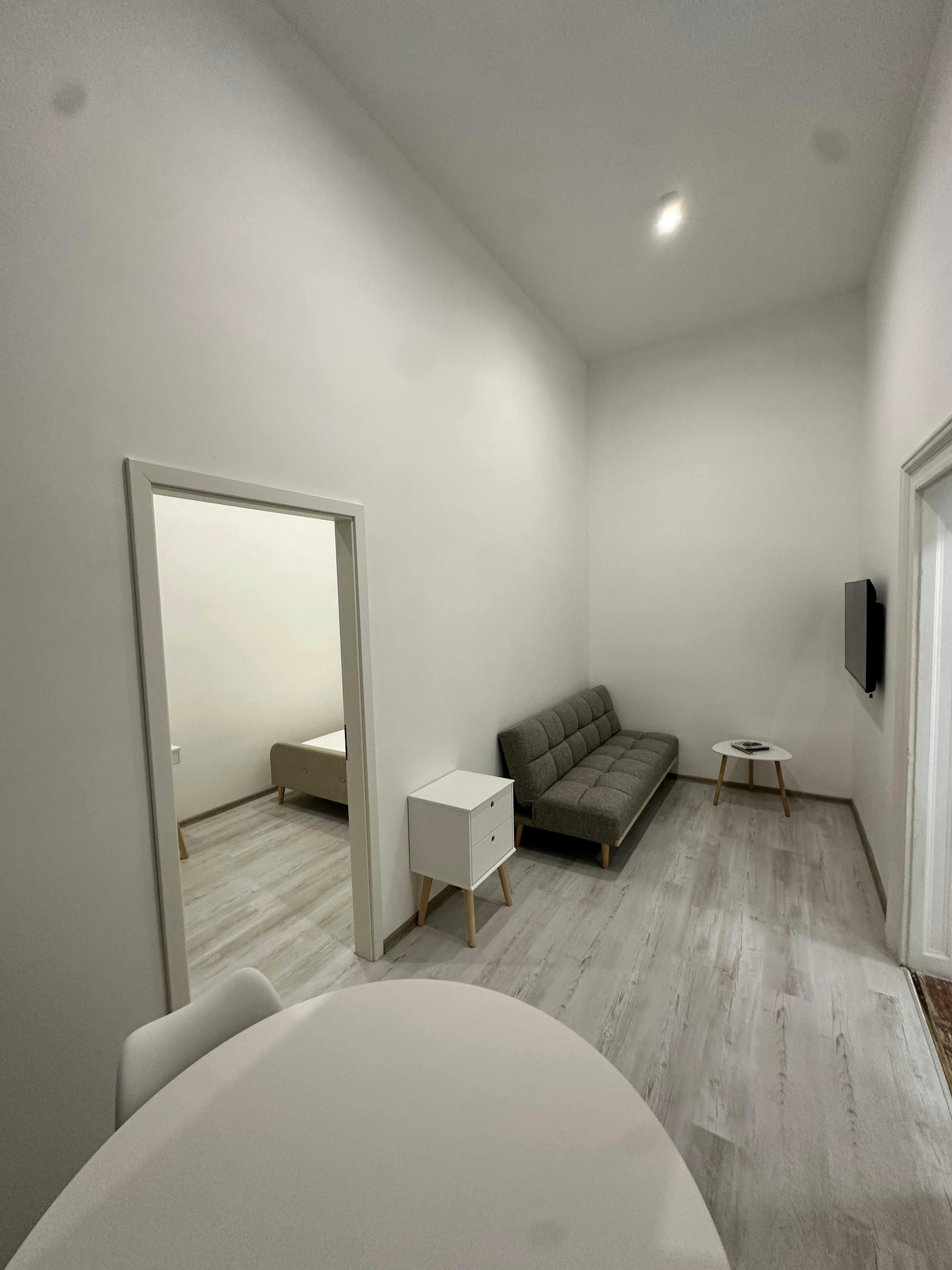 Appartement à louer pour 250 624 HUF/mois à Budapest, Akácfa utca