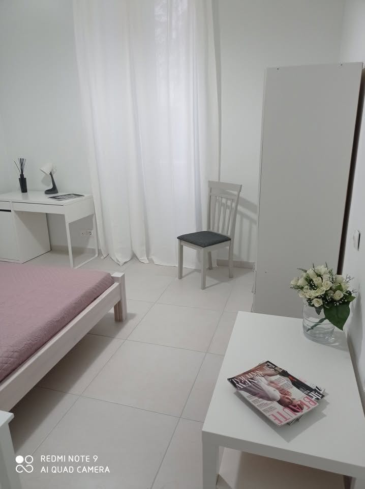 WG-Zimmer zu mieten für 380 € pro Monat in Athina, Smirnis