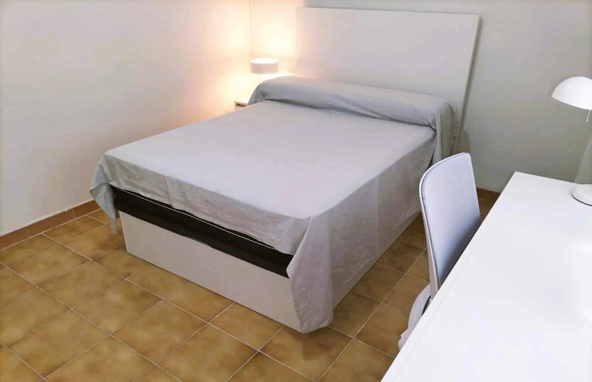 Carrer de l'Olivereta, Valencia preview