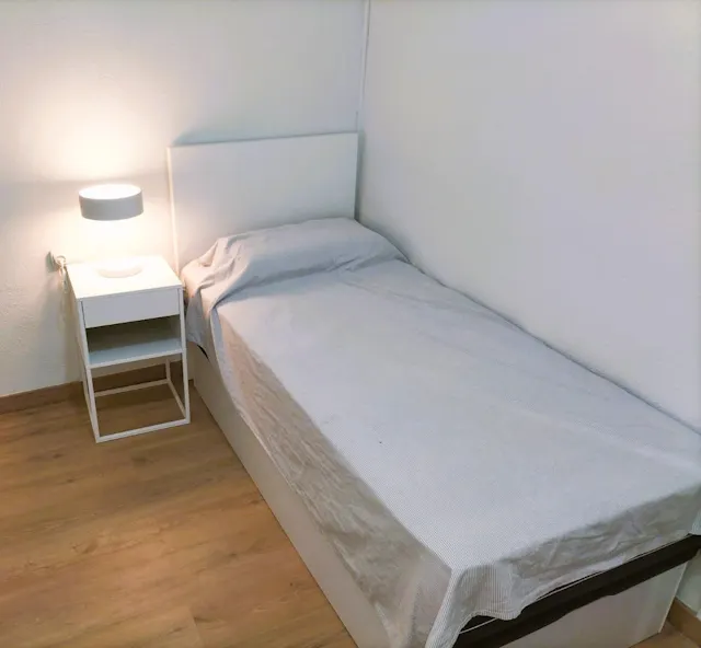 Private room in Carrer de l'Olivereta, Valencia (1681186) room image 2