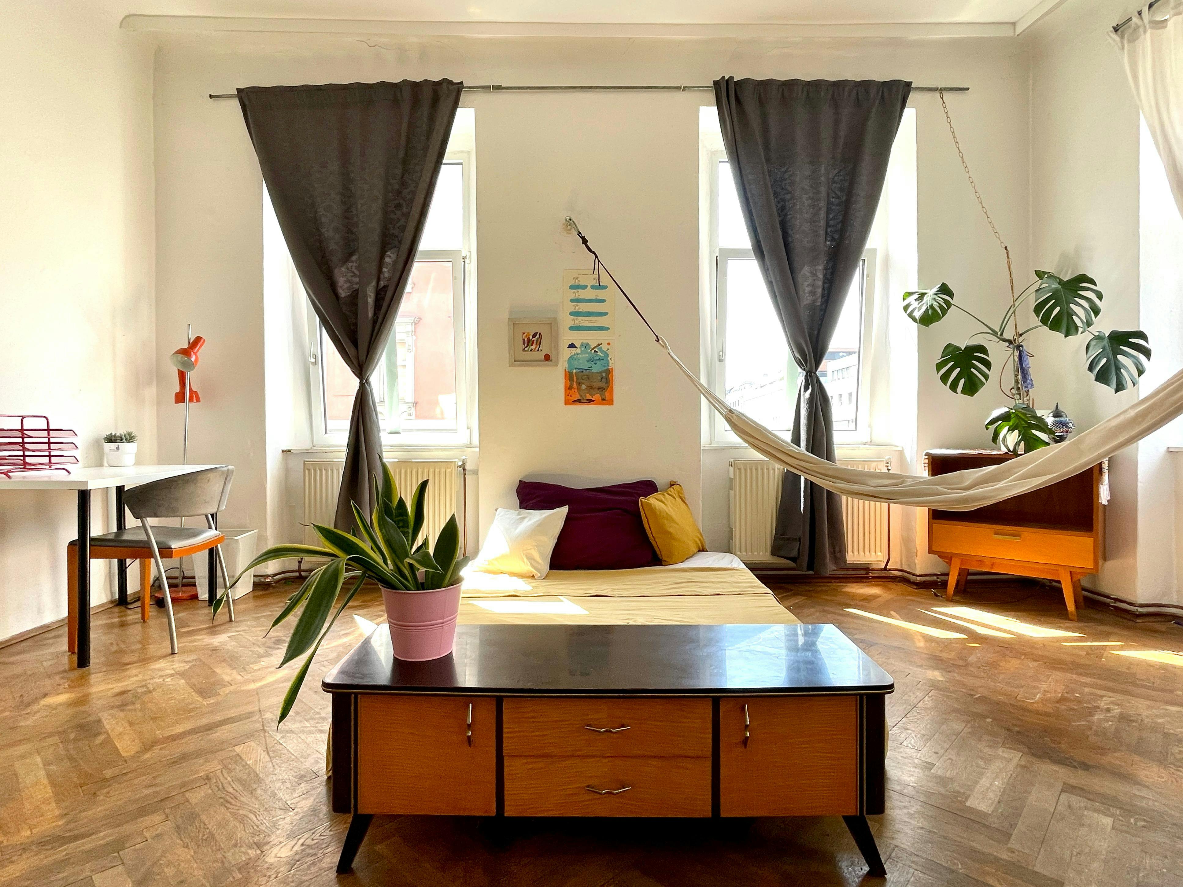 Private room for rent for €950 per month in Vienna, Mariahilfer Straße