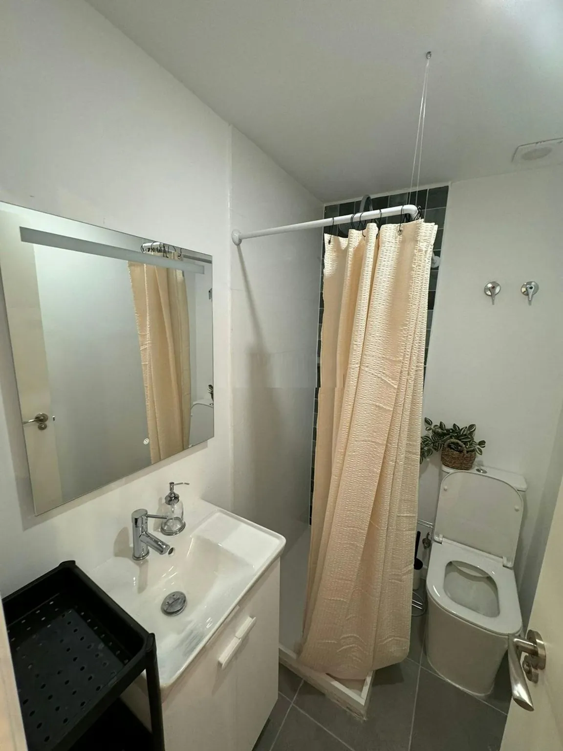 Private room in Carrer del Cardenal Benlloch, Valencia (1681218) COMMON_AREA 2