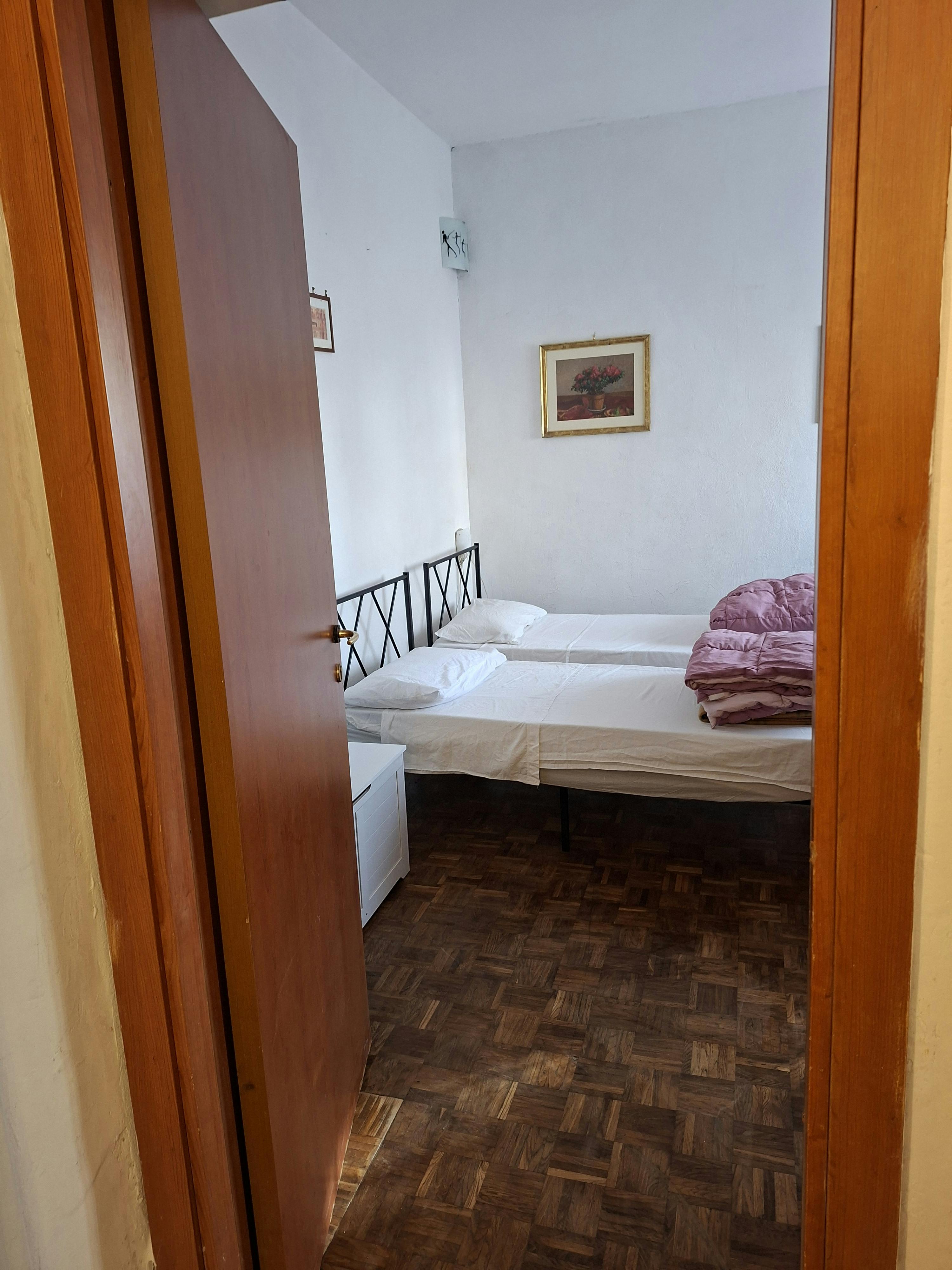 Shared room for rent for €360 per month in Siena, Via Giacomo di Mino il Pellicciaio