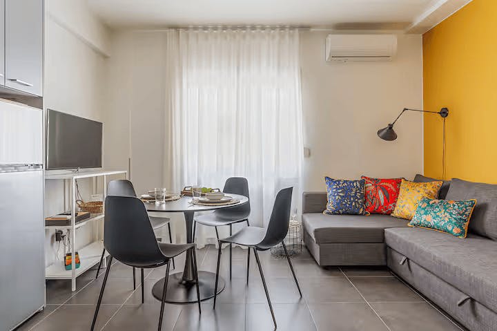 Studio for rent for €690 per month in Athina, Kiklopon