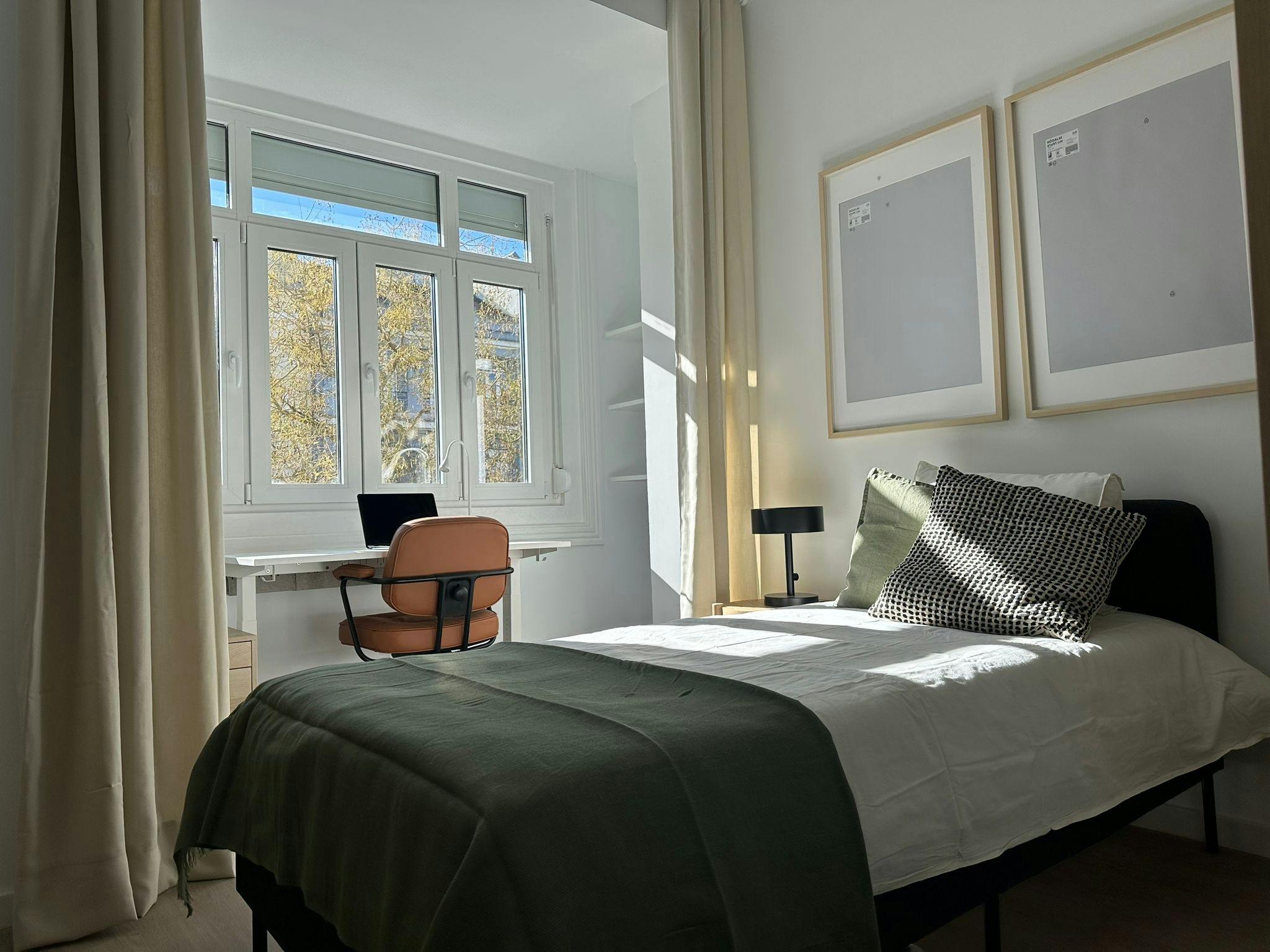 Apartamento para alugar por € 850 por mês em Lisbon, Avenida Ressano Garcia