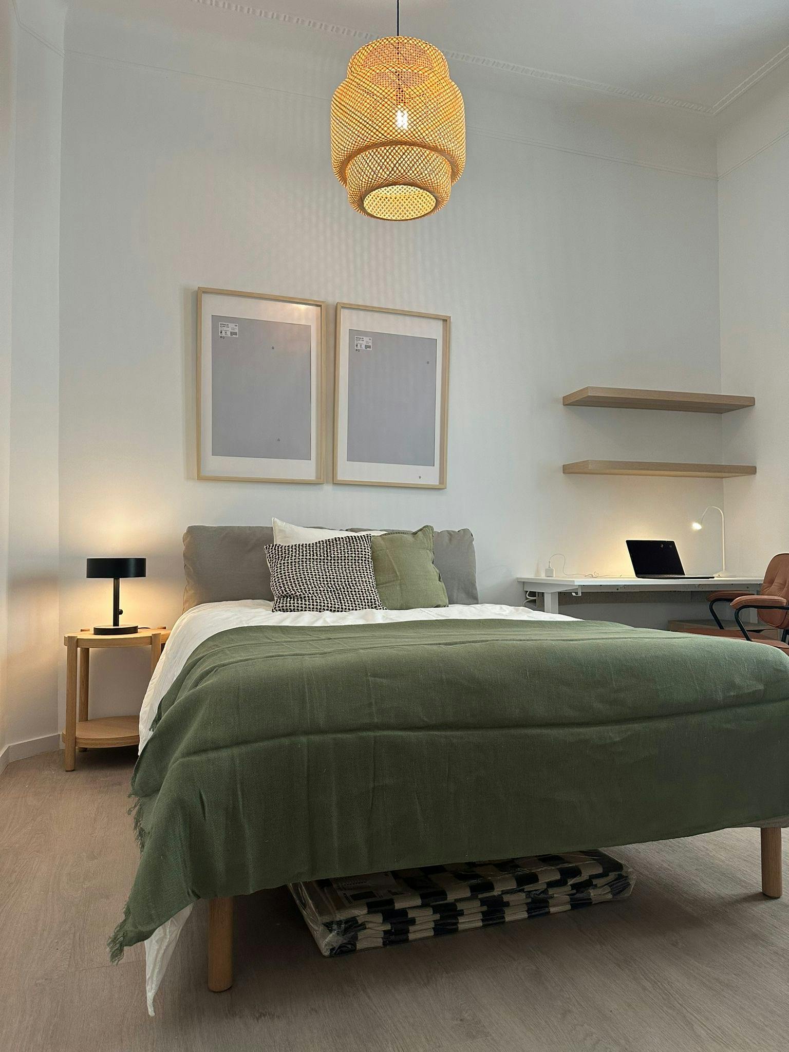 preview gallery tile