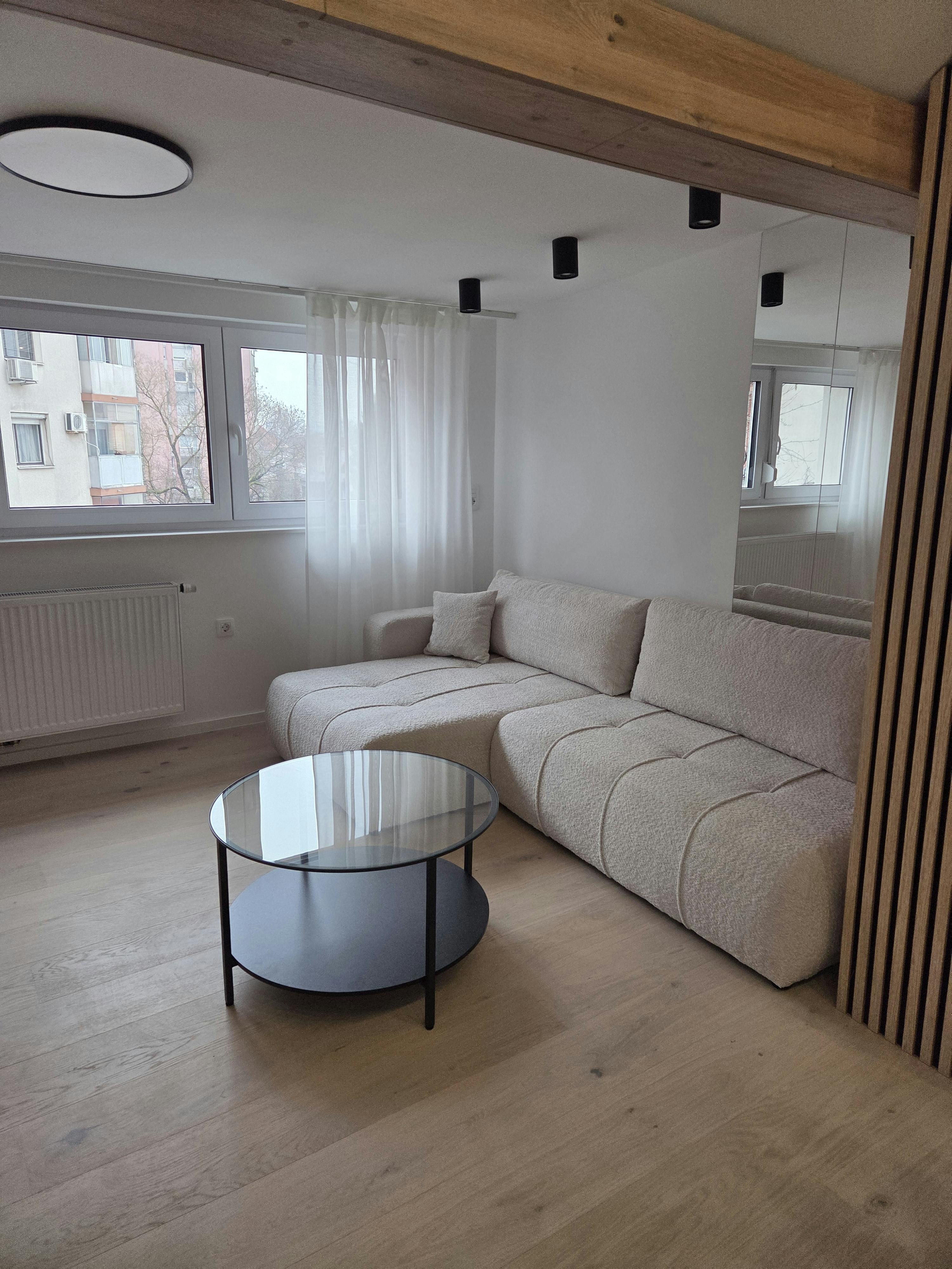Wohnung zu mieten für 1.500 € pro Monat in Ljubljana, Na jami