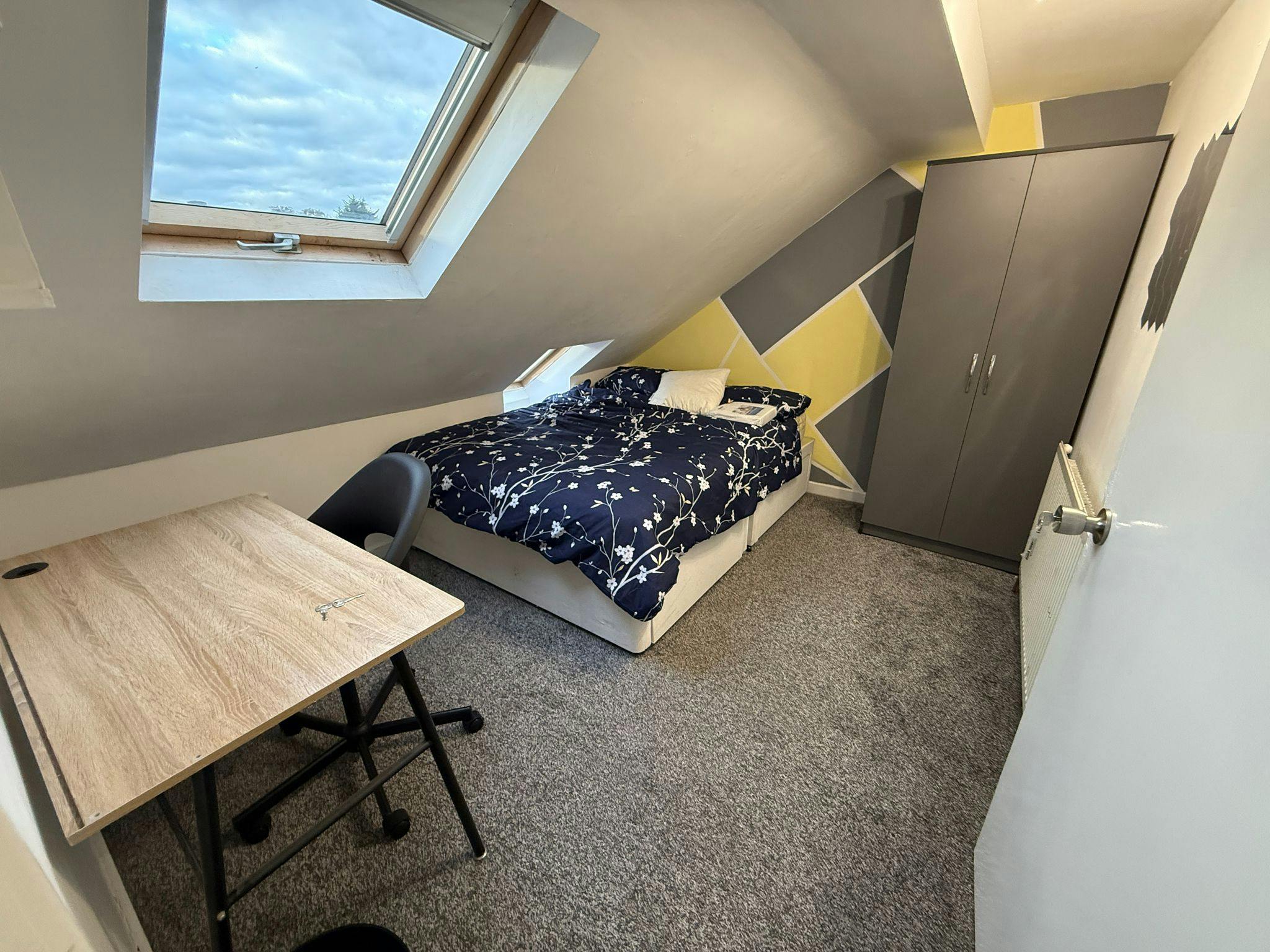 Merton Road, London preview