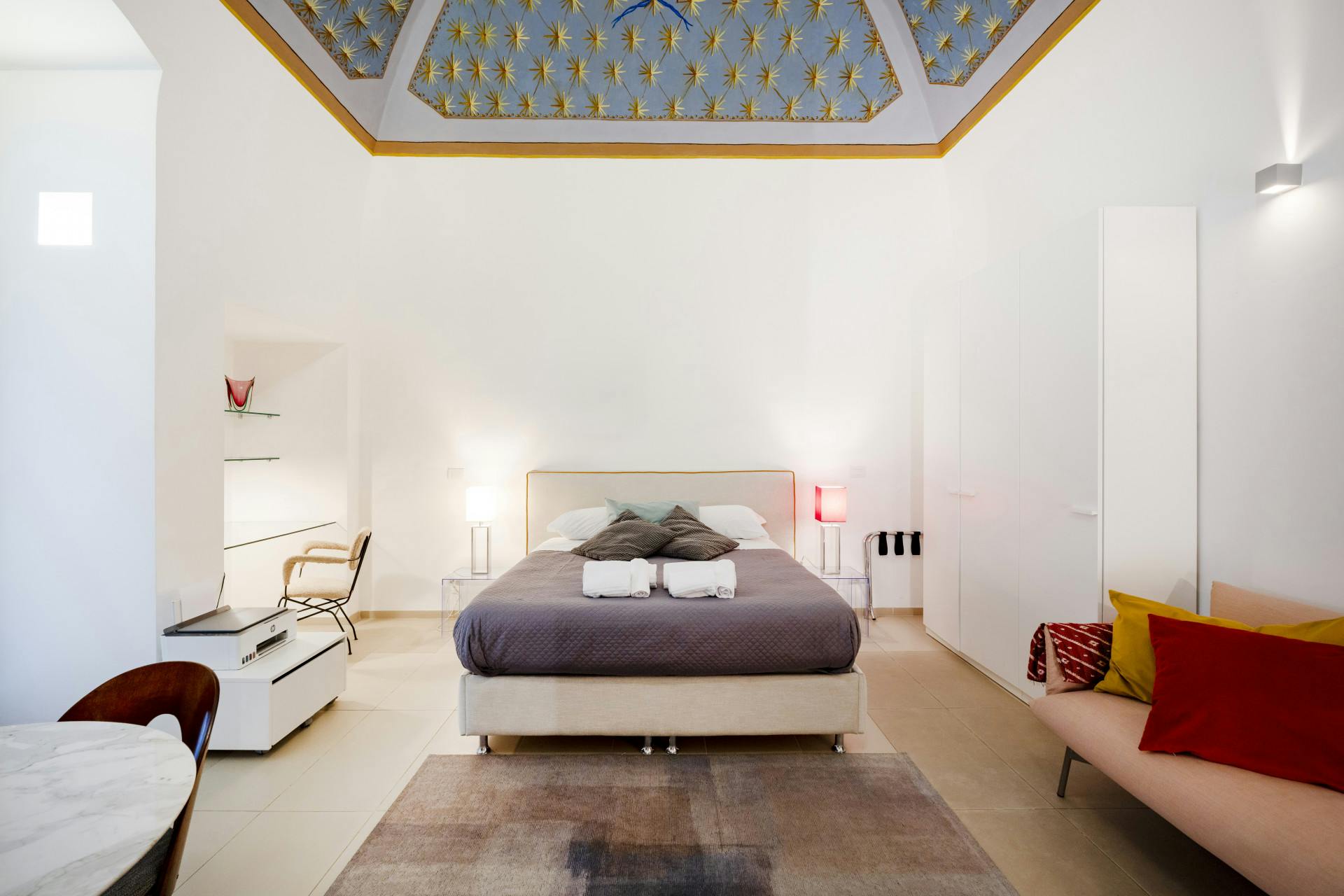 House for rent for €10,000 per month in Bari, Via Giosuè Carducci