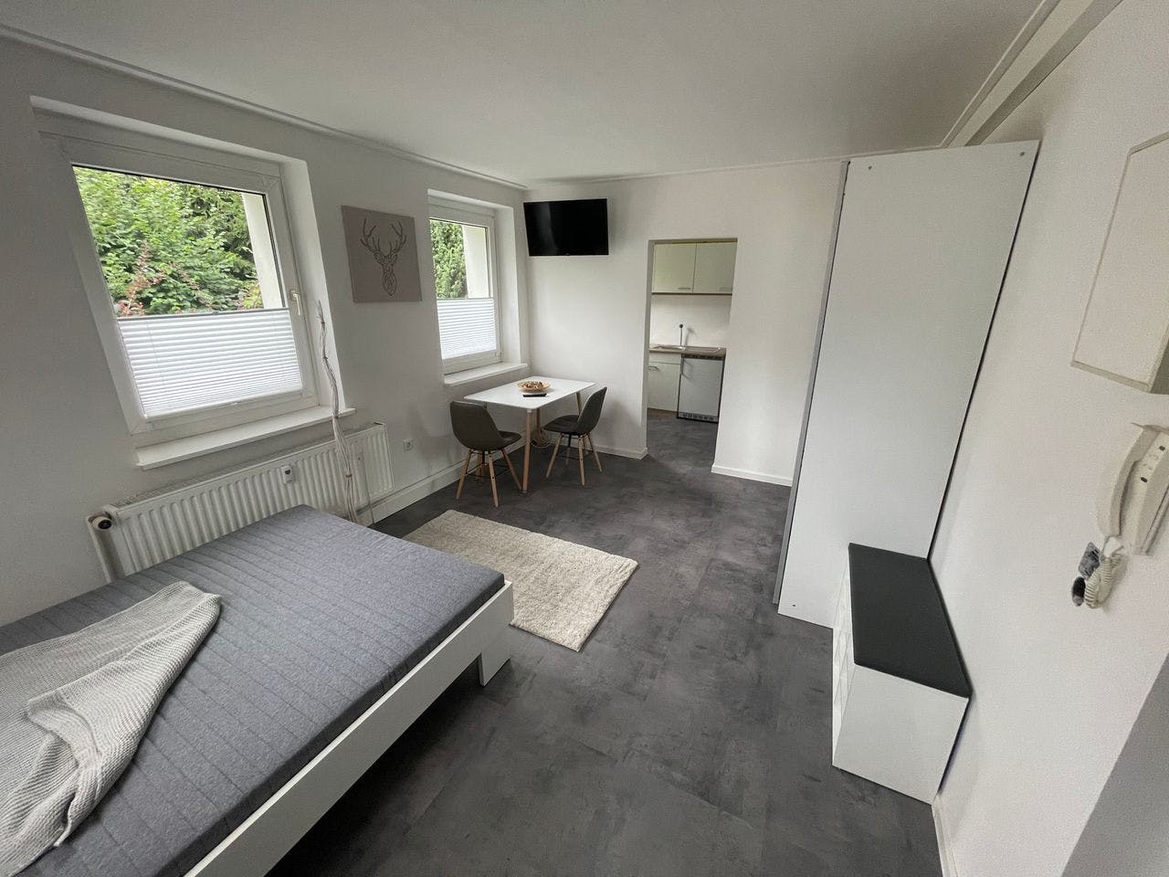 Wohnung zu mieten für 700 € pro Monat in Leipzig, Delitzscher Landstraße
