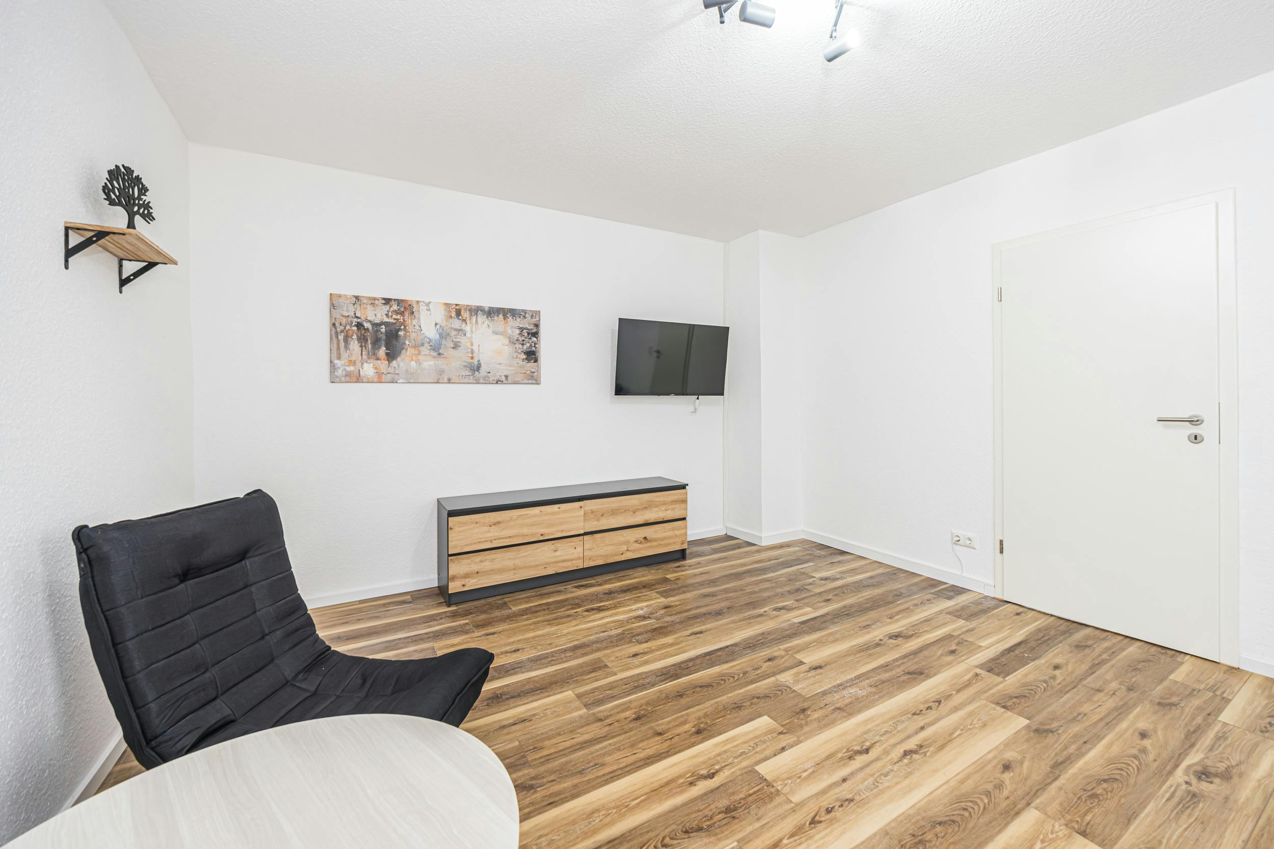 Appartement à louer pour 975 €/mois à Leipzig, Delitzscher Landstraße