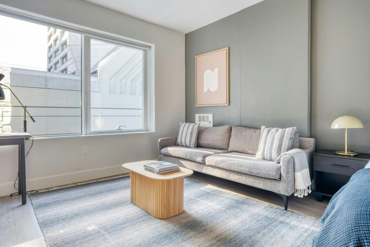 Studio zu mieten für 3.950 € pro Monat in San Francisco, 10th Street