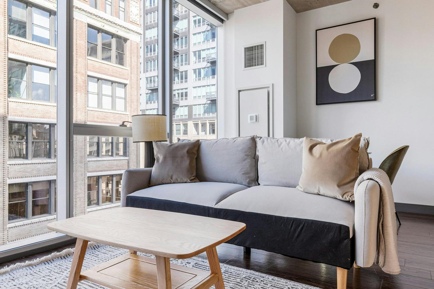 Студия сдается в аренду за $3,716 в месяц в Chicago, West Jackson Boulevard