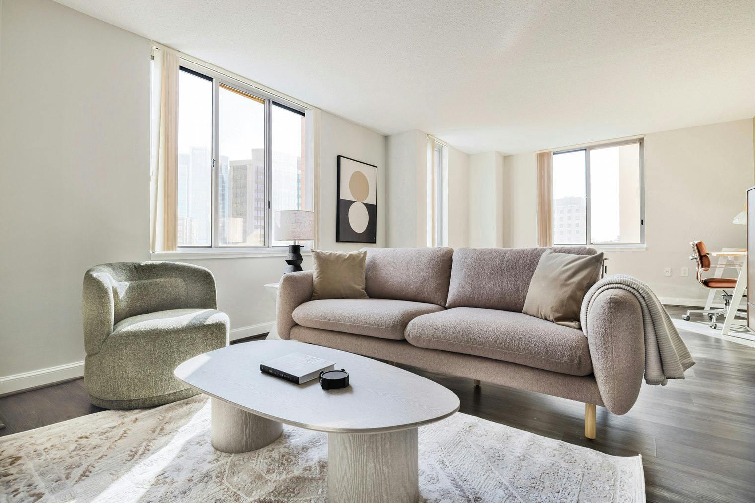 Apartment for rent for $3,086 per month in Bethesda, Cordell Avenue