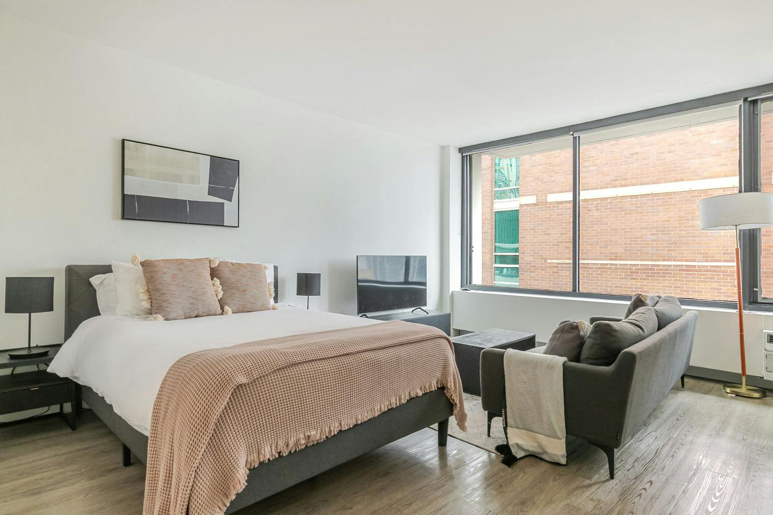 Etta att hyra för $3,181 i månaden i Chicago, East Chestnut Street