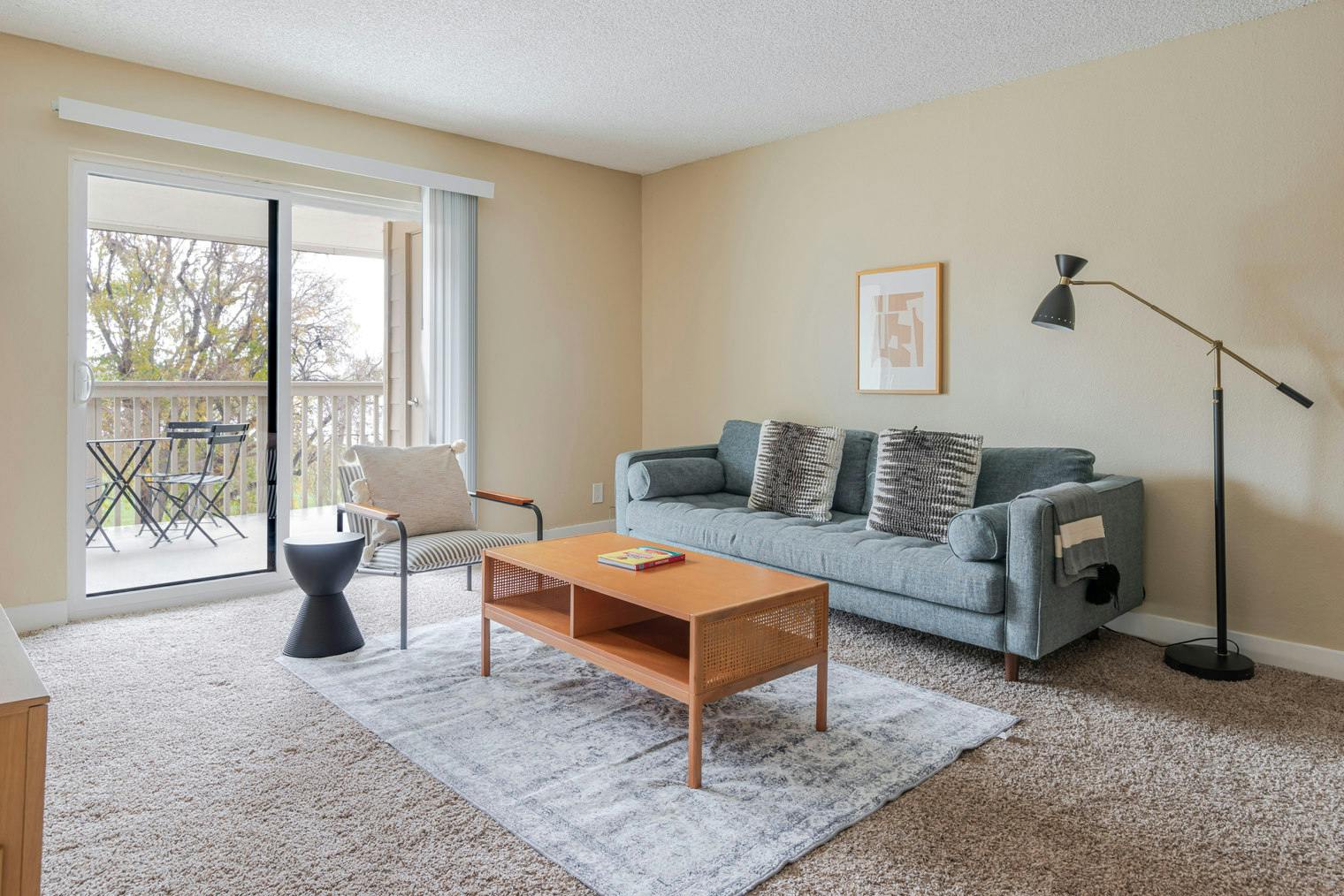 公寓 正在以 $5,846 的月租出租，其位于 Foster City, East Hillsdale Boulevard