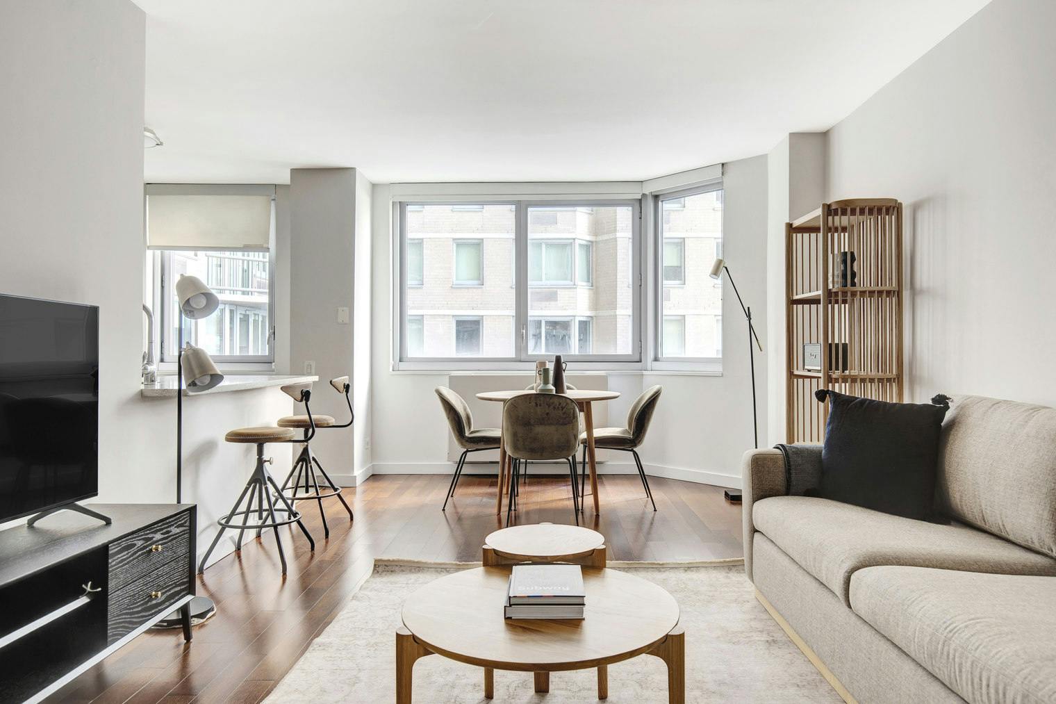 Apartment for rent for $6,490 per month in New York City, East 34th Street