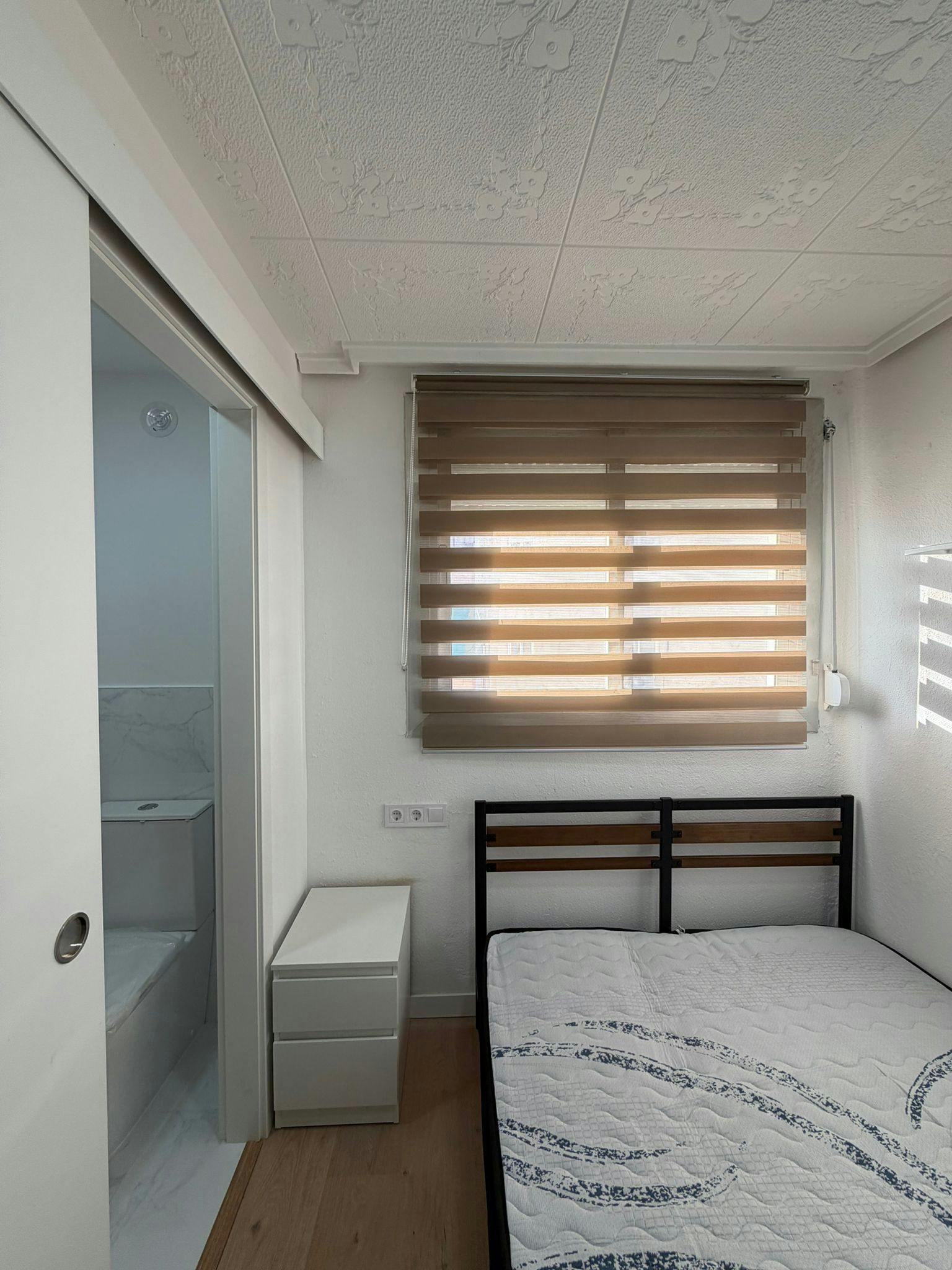 Single room Burjassot, 1 bed, 7m² — photo 6