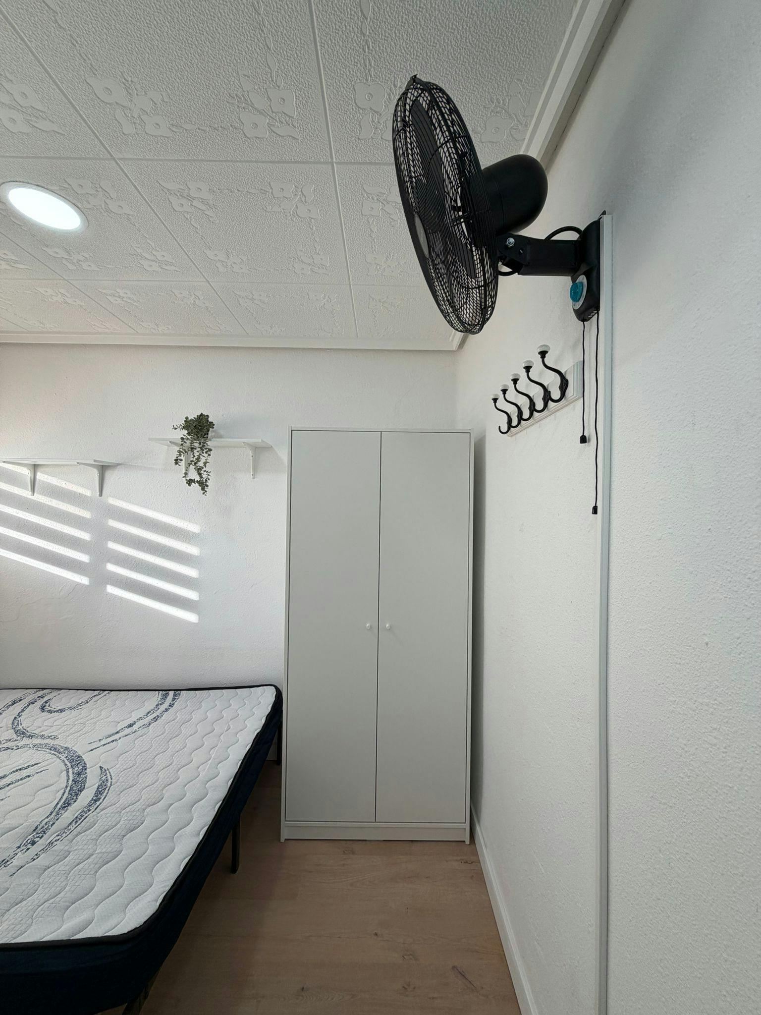 Single room Burjassot, 1 bed, 7m² — photo 5