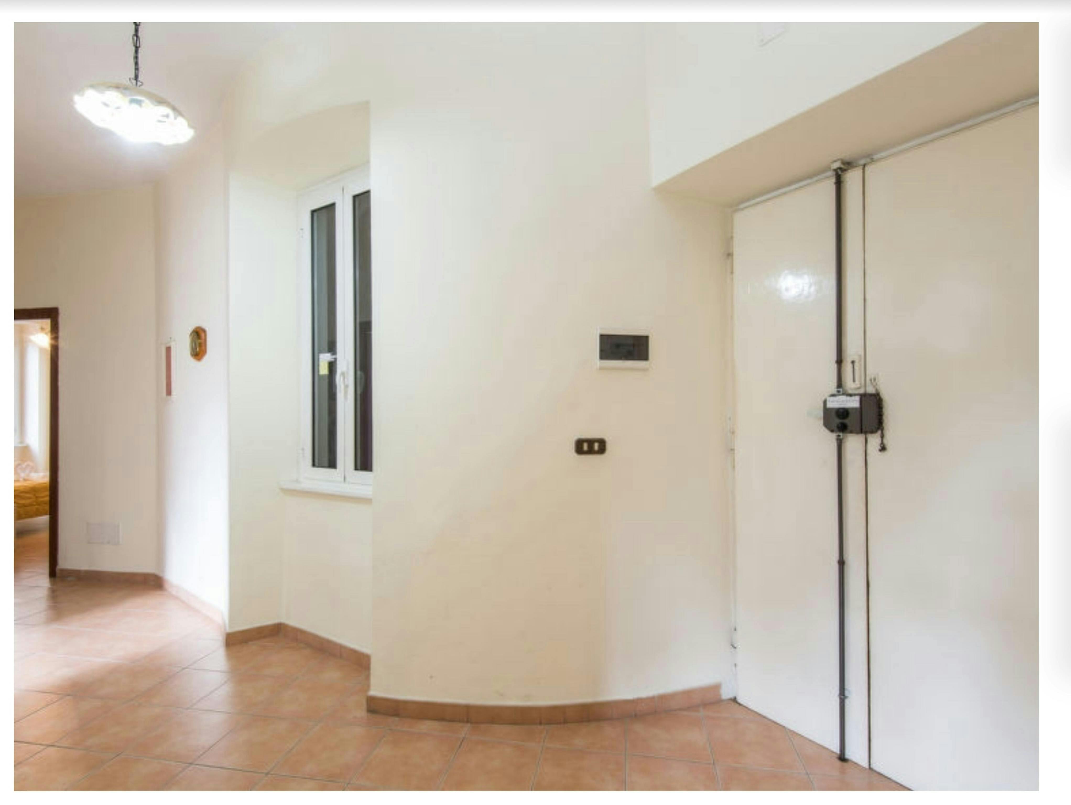 2-Bedroom Apartment in Via Aurelia, Rome (1681787) room image 10