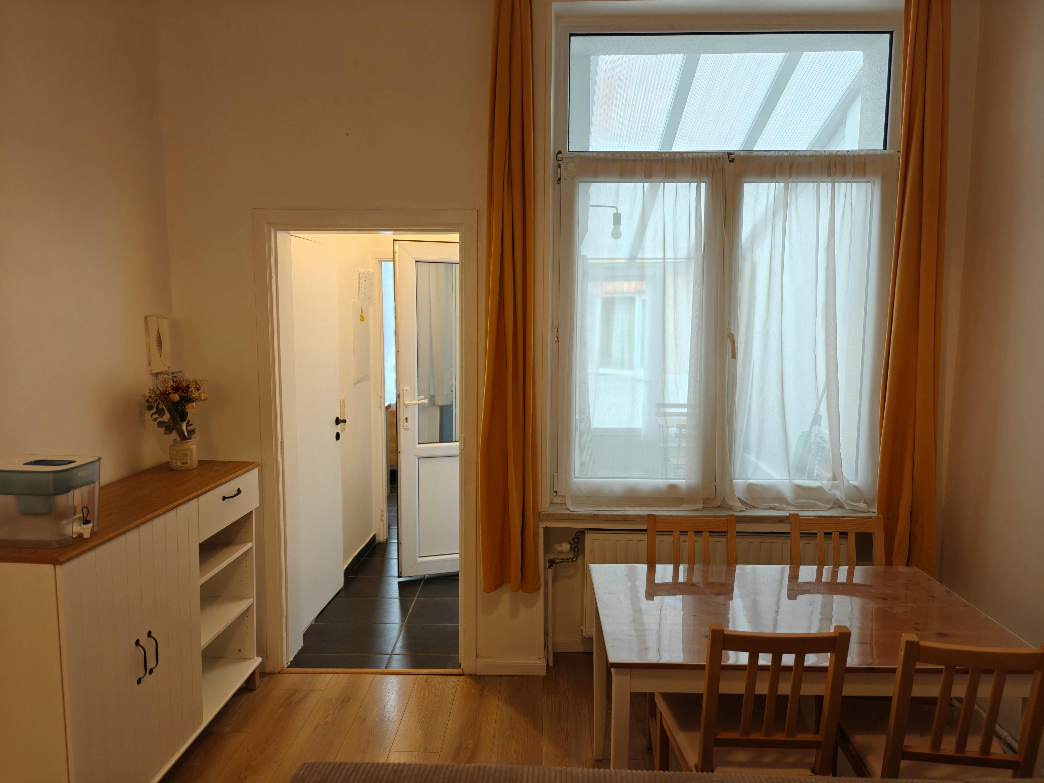 Single room Molenbeek-Saint-Jean, 1 bed, 13m² — photo 10
