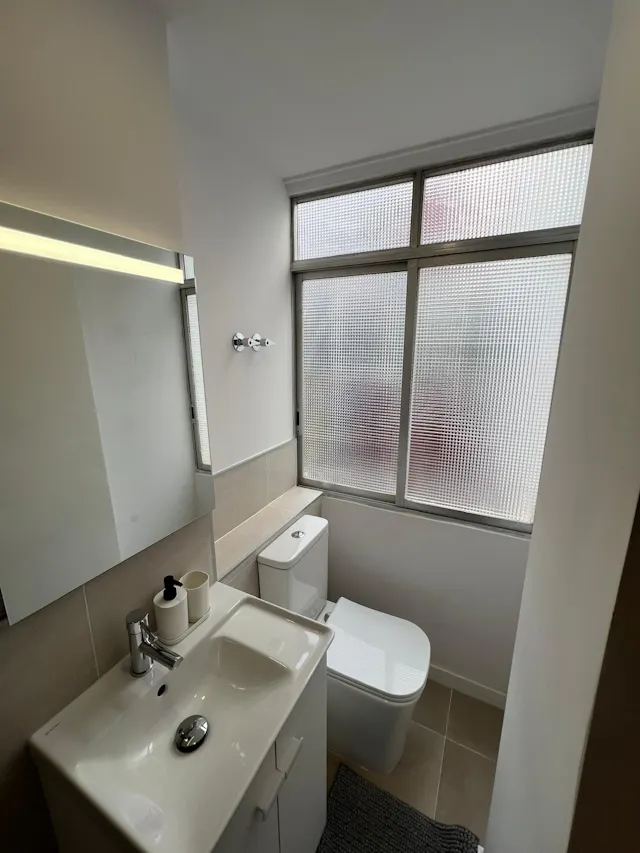 Private room in Carrer Lira, Alicante room image 1