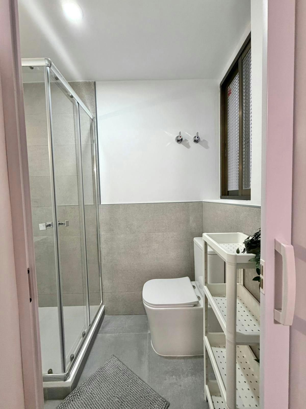 Single room Xirivella, 1 bed, 10m² — photo 6
