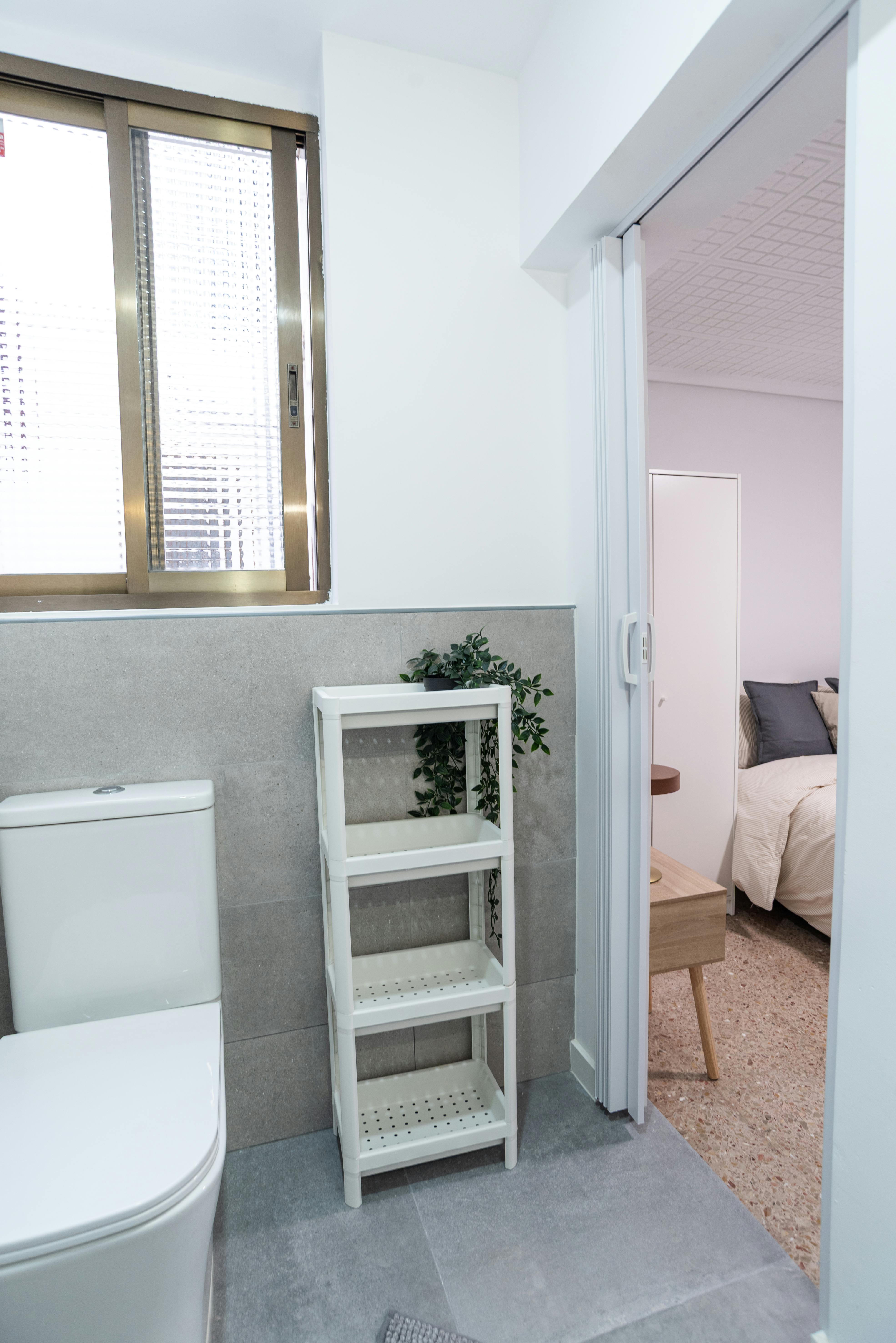 Single room Xirivella, 1 bed, 10m² — photo 16