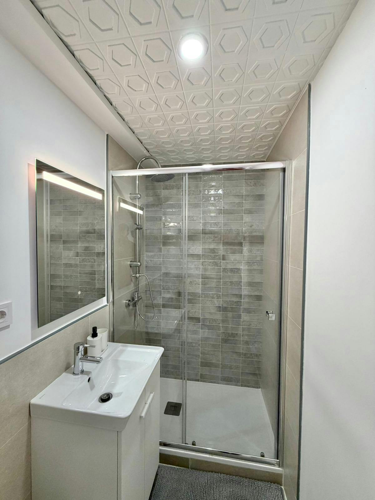 Single room Xirivella, 1 bed, 10m² — photo 8