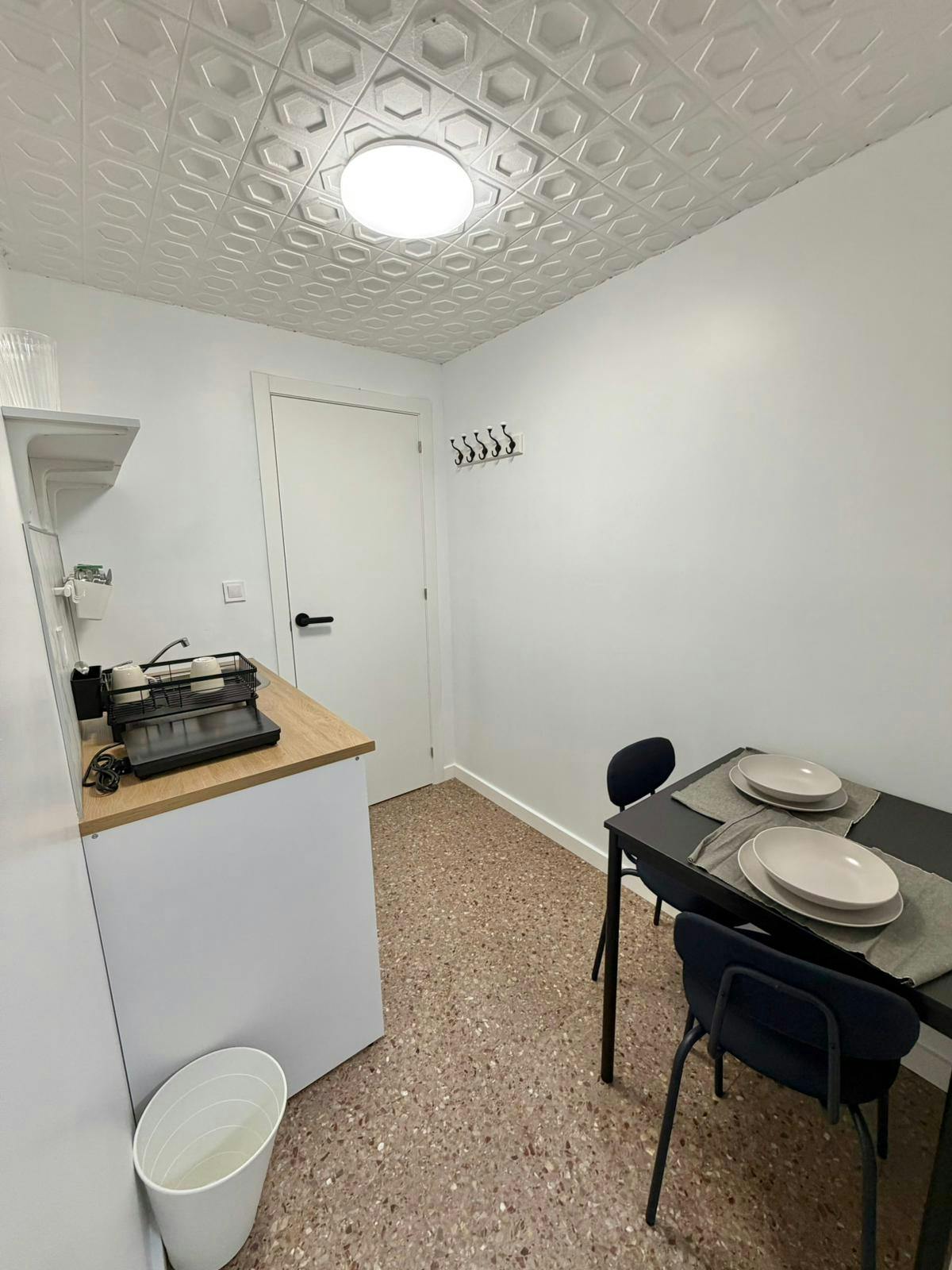 Single room Xirivella, 1 bed, 10m² — photo 9