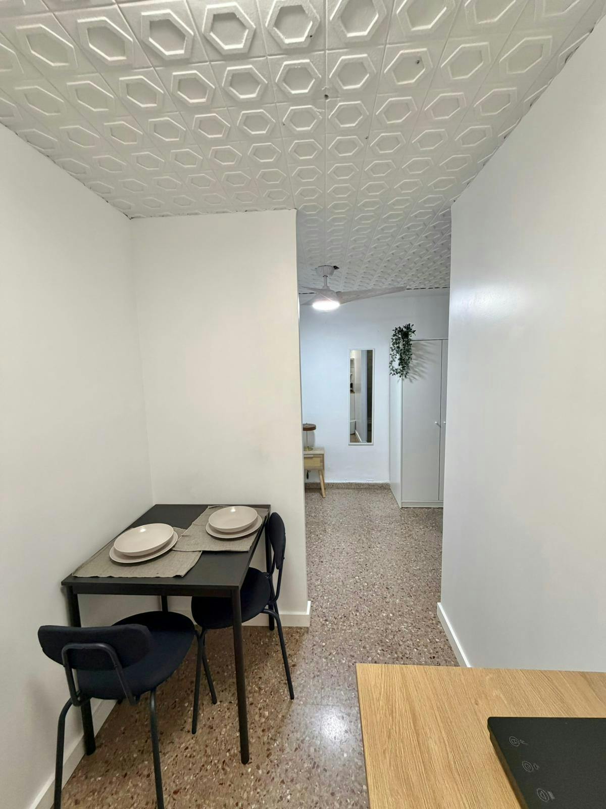 Single room Xirivella, 1 bed, 10m² — photo 3