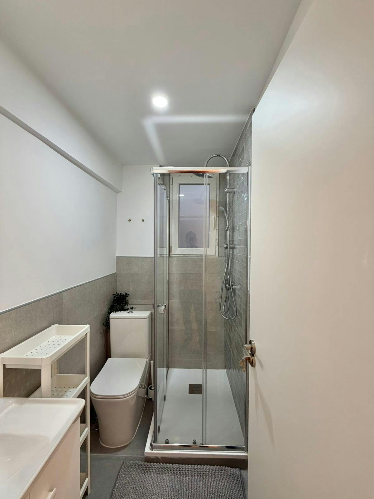 Single room Xirivella, 1 bed, 8m² — photo 5
